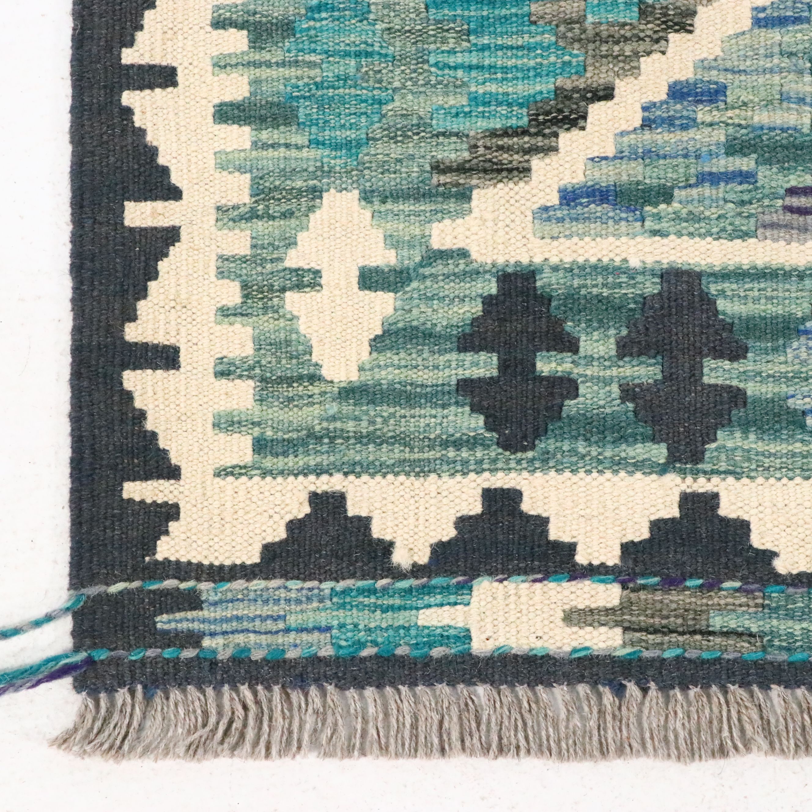 6'6 x 10'1 Handwoven Pakistani Kilim Area Rug