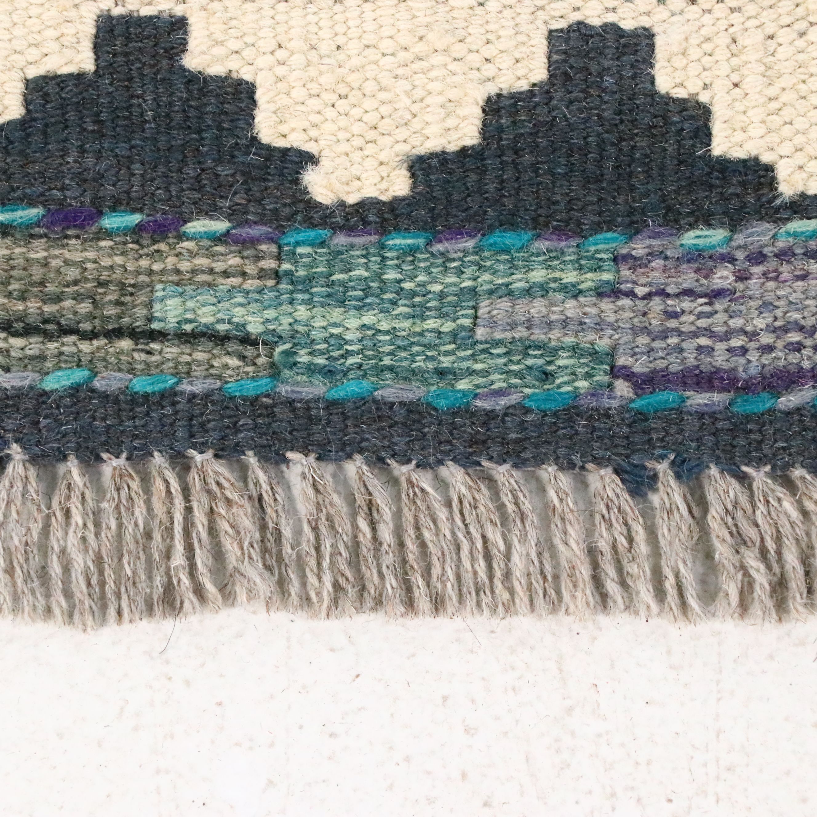 6'6 x 10'1 Handwoven Pakistani Kilim Area Rug