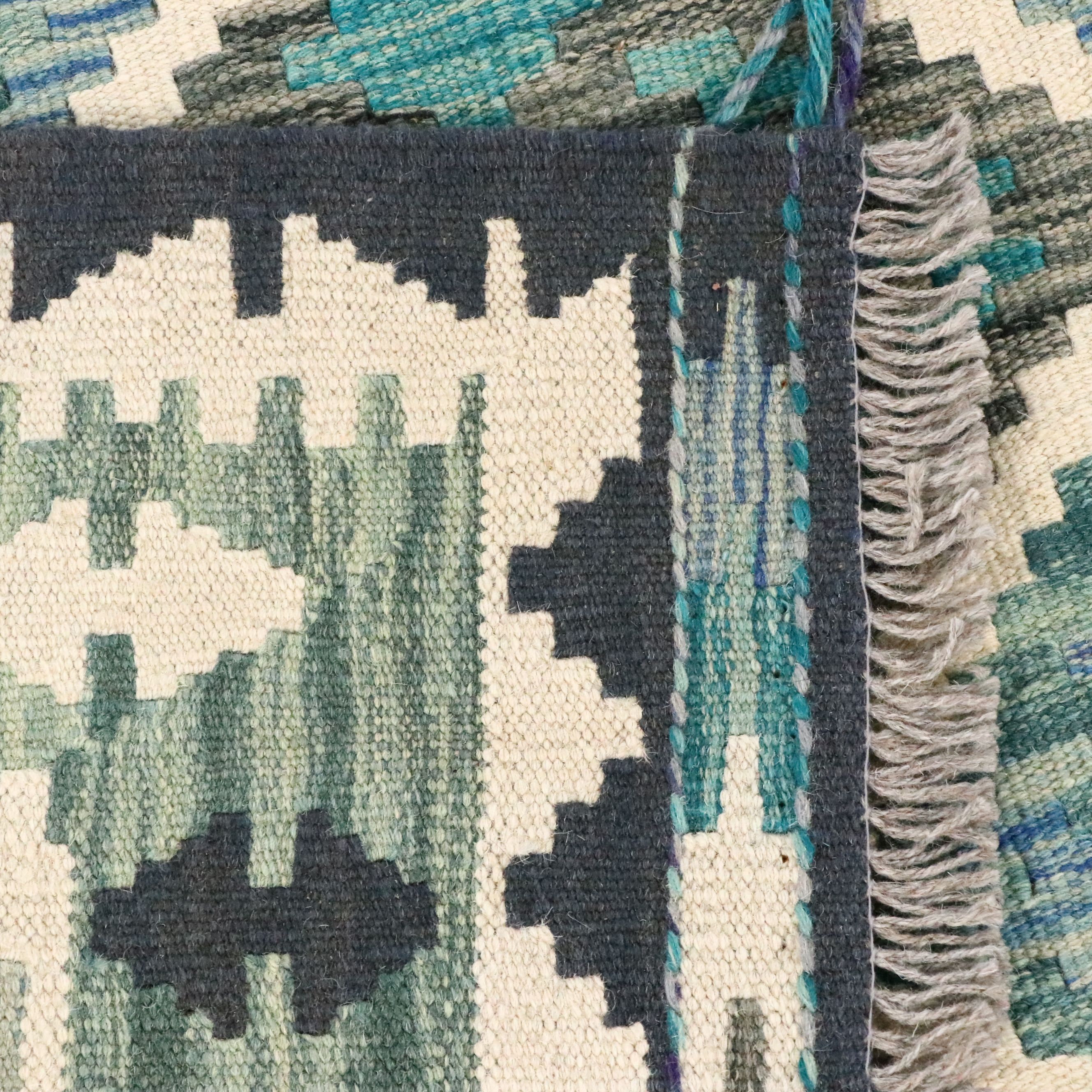 6'6 x 10'1 Handwoven Pakistani Kilim Area Rug