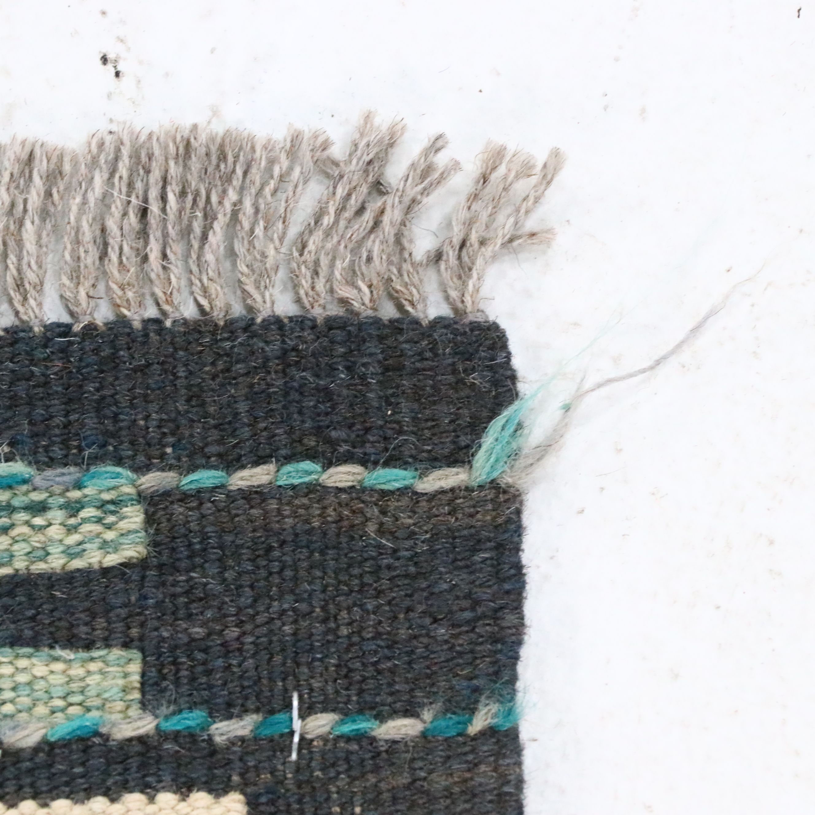 6'6 x 10'1 Handwoven Pakistani Kilim Area Rug