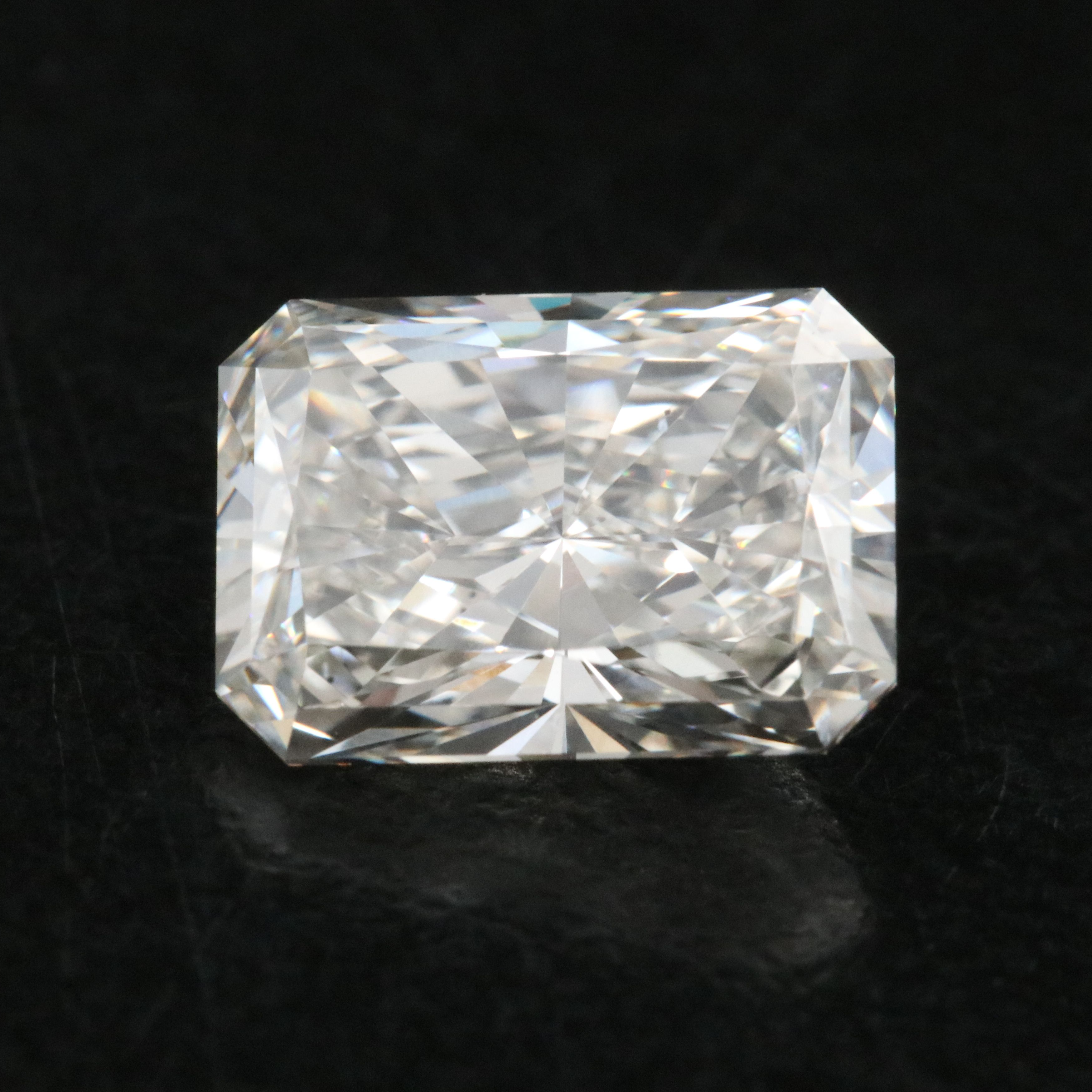 Loose 2.40 CT Lab Grown Diamond with IGI Report
