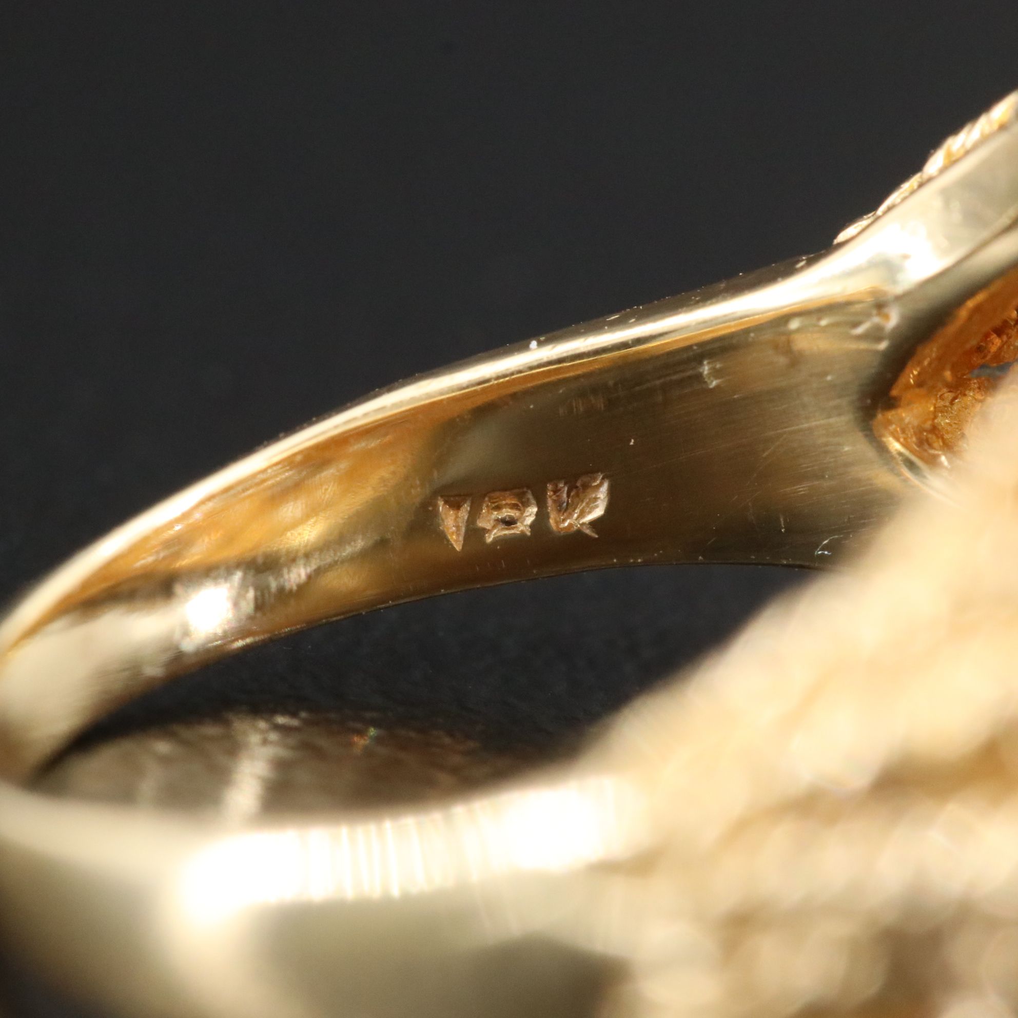 18K 0.96 CTW Diamond Rope Dome Ring