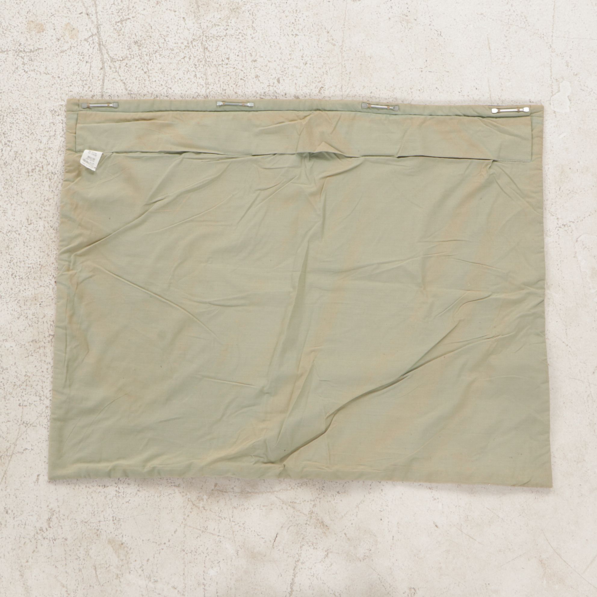 Jacquard Wall Tapestry of Floral Arrangement