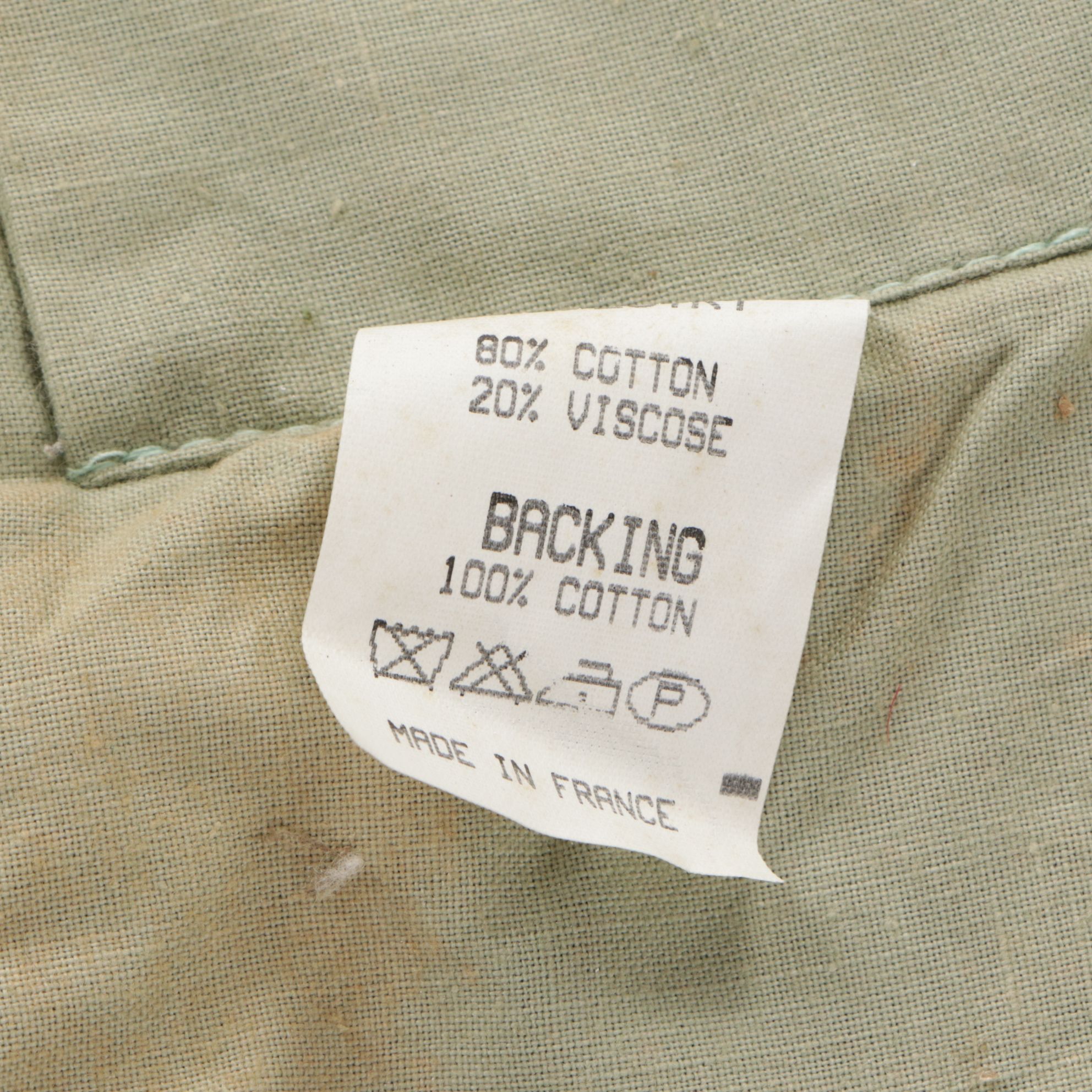 Jacquard Wall Tapestry of Floral Arrangement