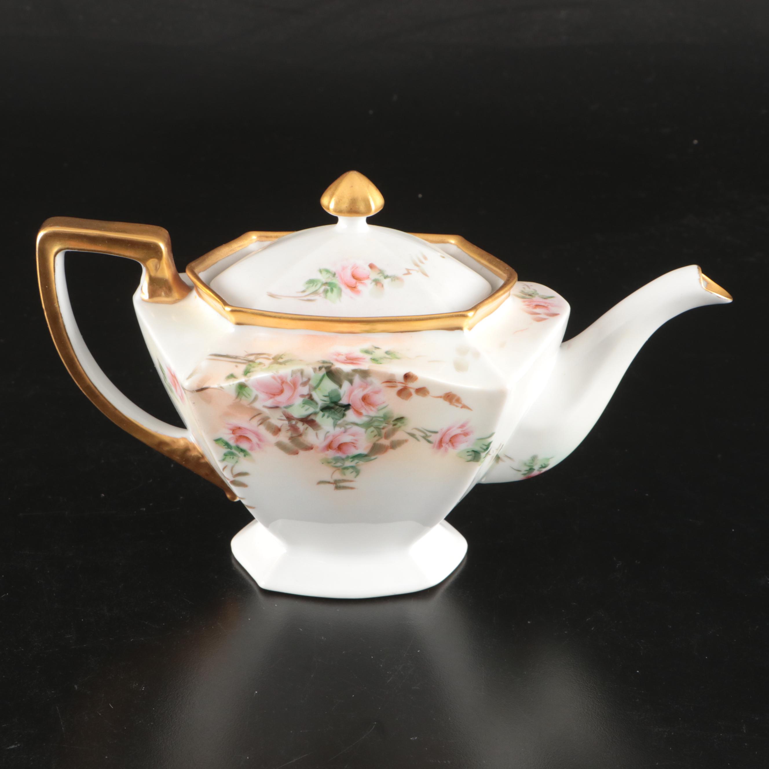 Hutschenreuther Bavarian Gilt Porcelain Dinnerware