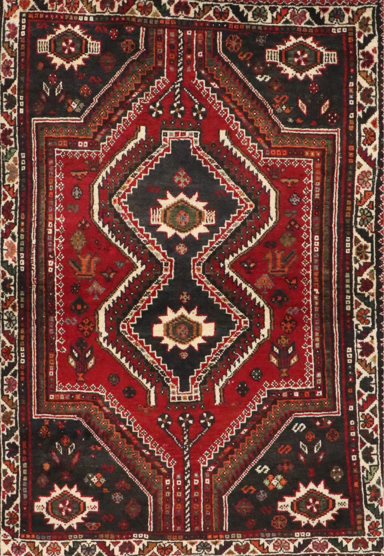 3'10 x 5'6 Hand-Knotted Persian Qashqai Area Rug