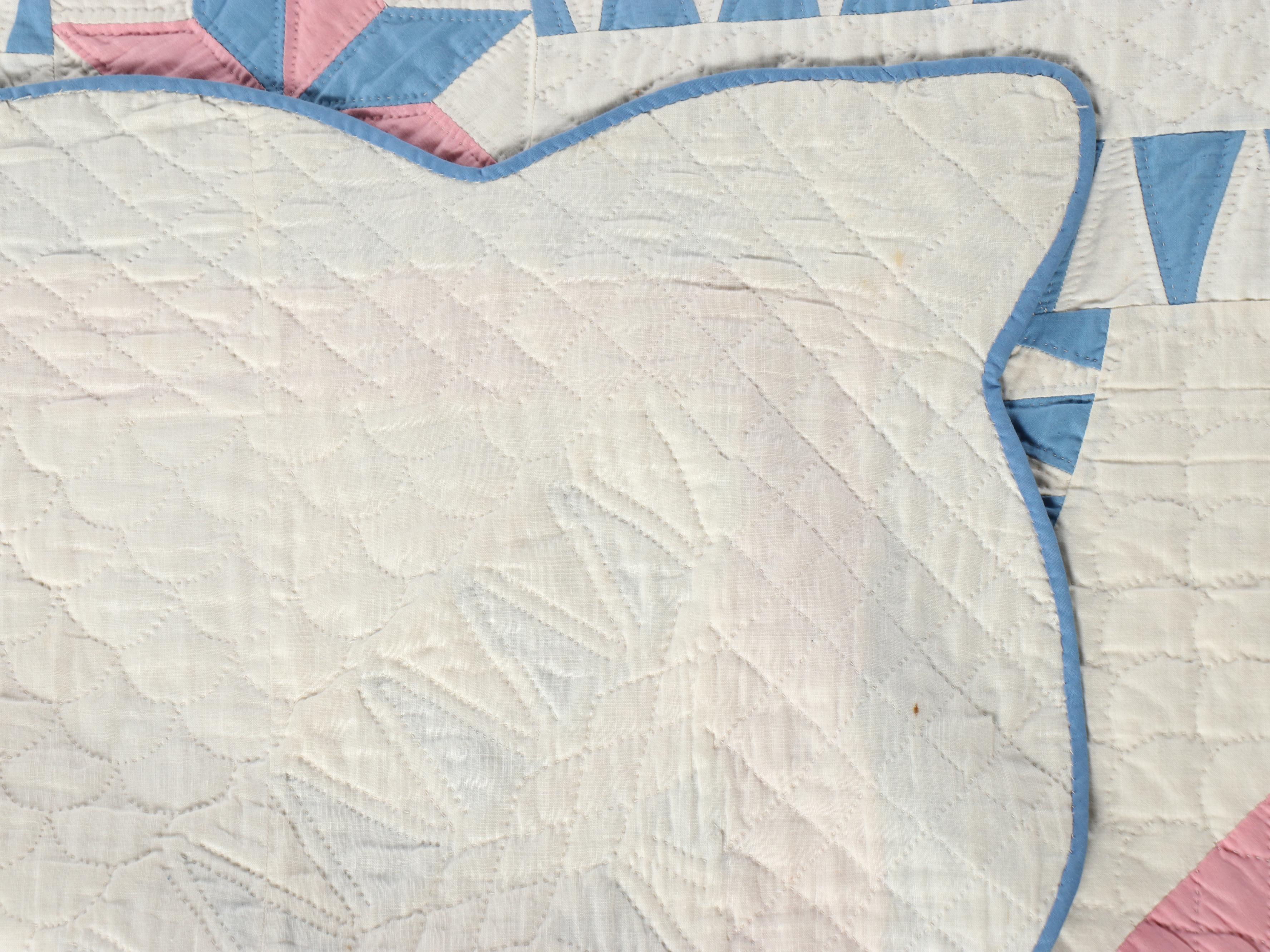 Hand-Pieced "New York Beauty" Full Size Cotton Quilt