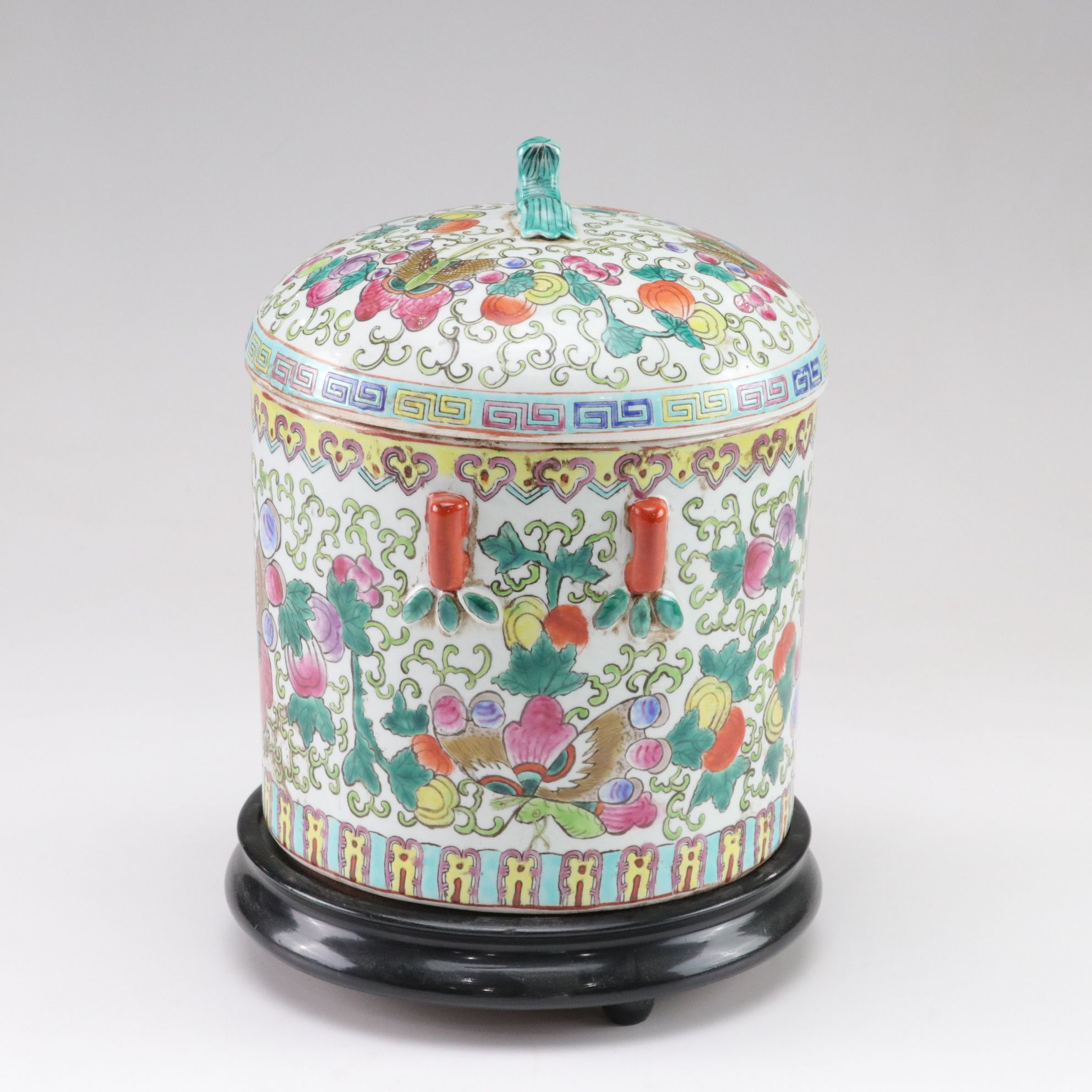 Hand-Painted Porcelain Famille Rose Jar with Stand