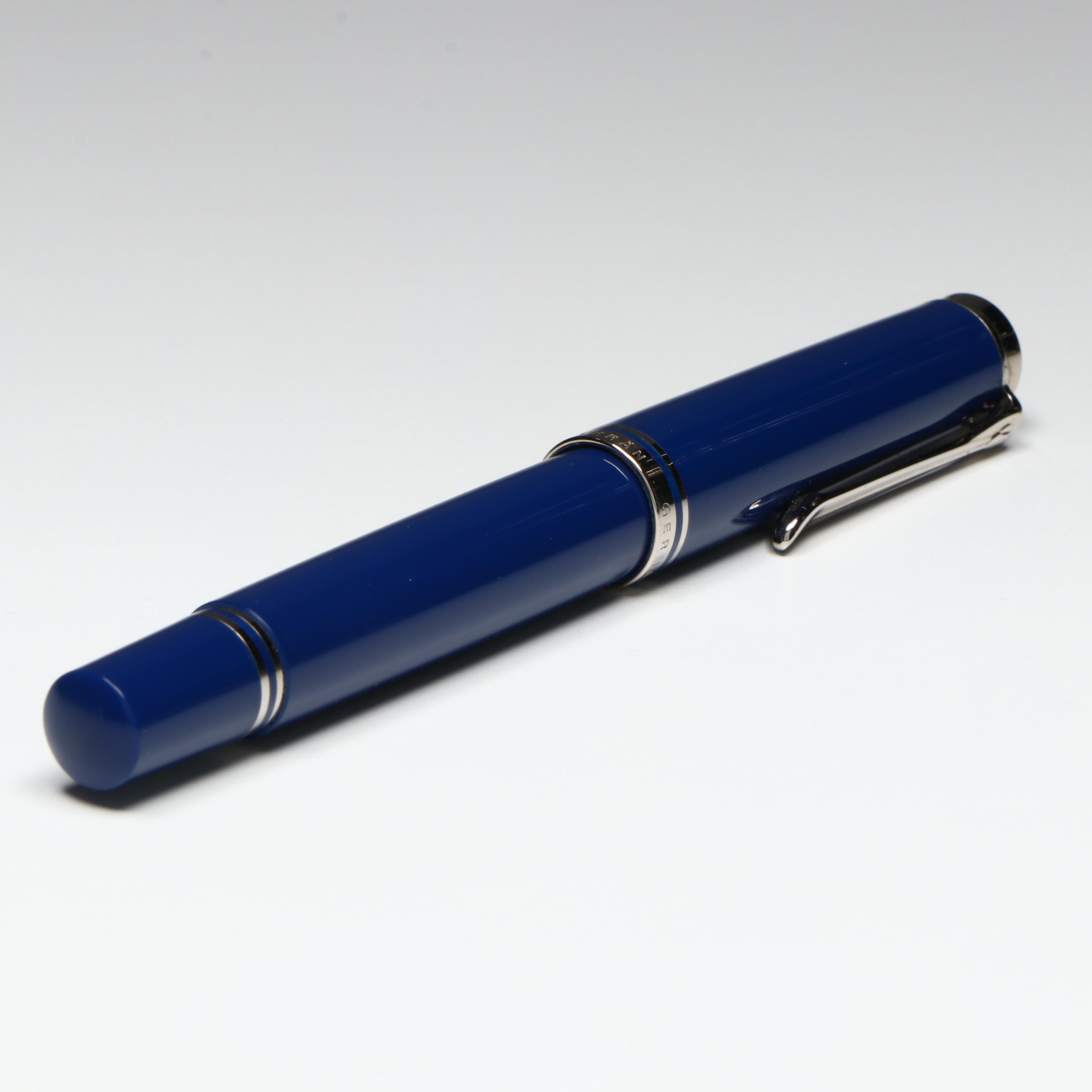 Pelikan Souverän Navy Blue Resin Rollerball Pen