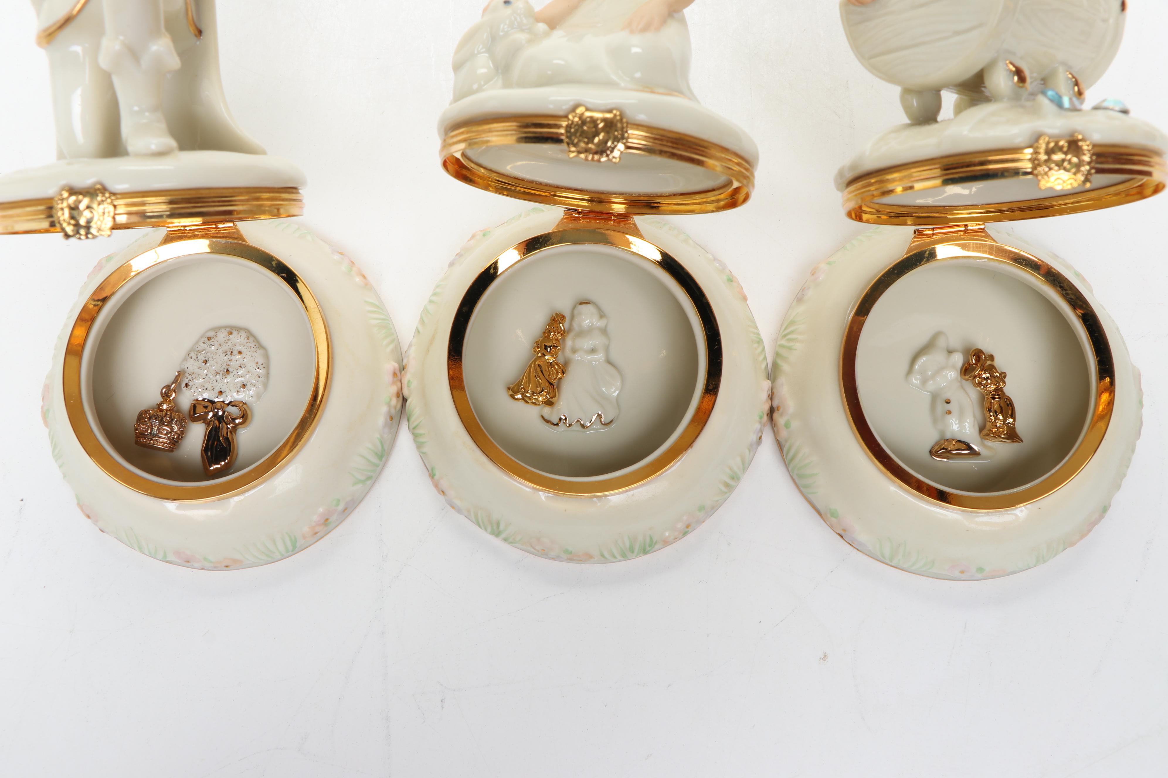 Lenox Disney Showcase "Snow White" and "The Prince Charming" Boxes with Dwarfs