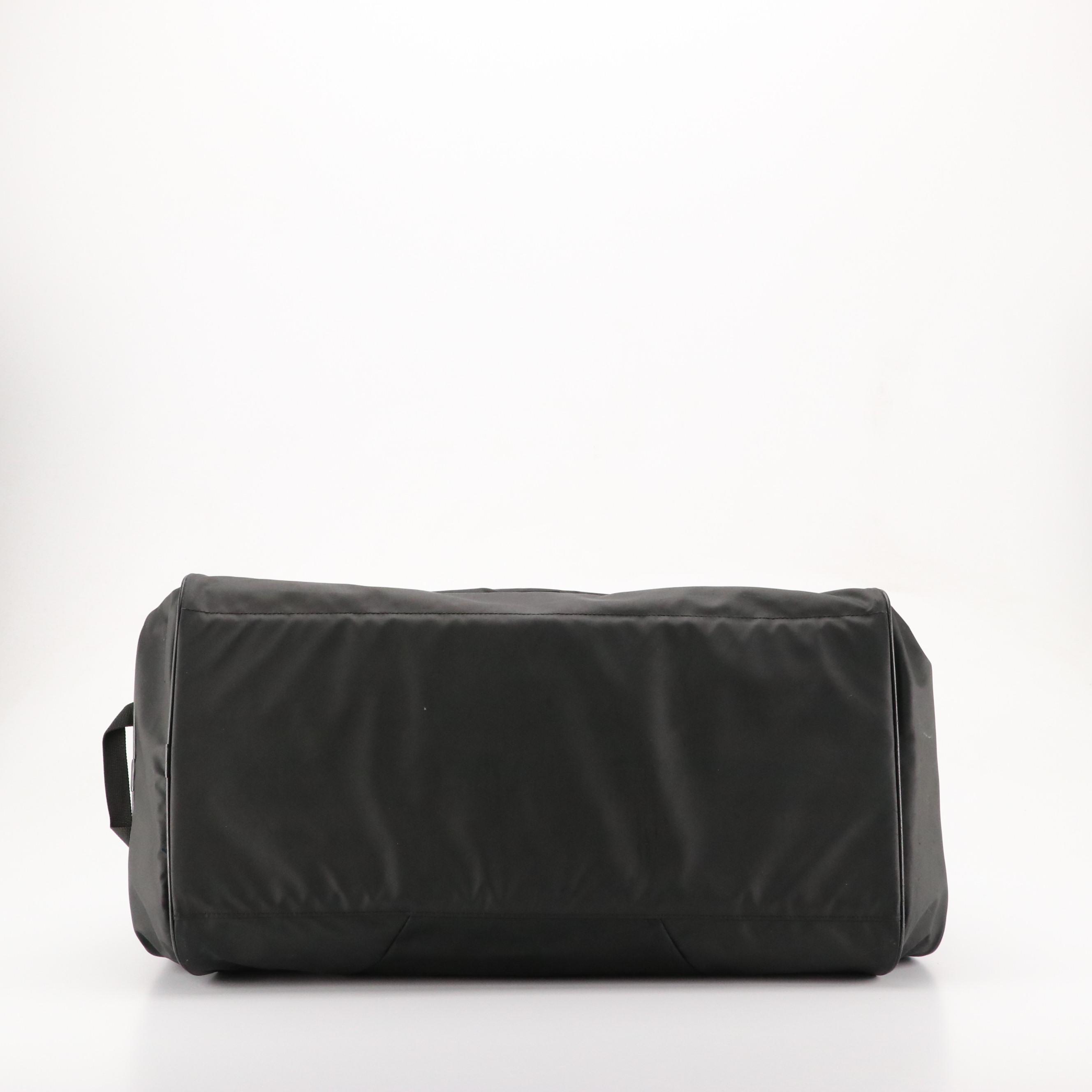 Under Armour Nylon Duffel/Gym Bags