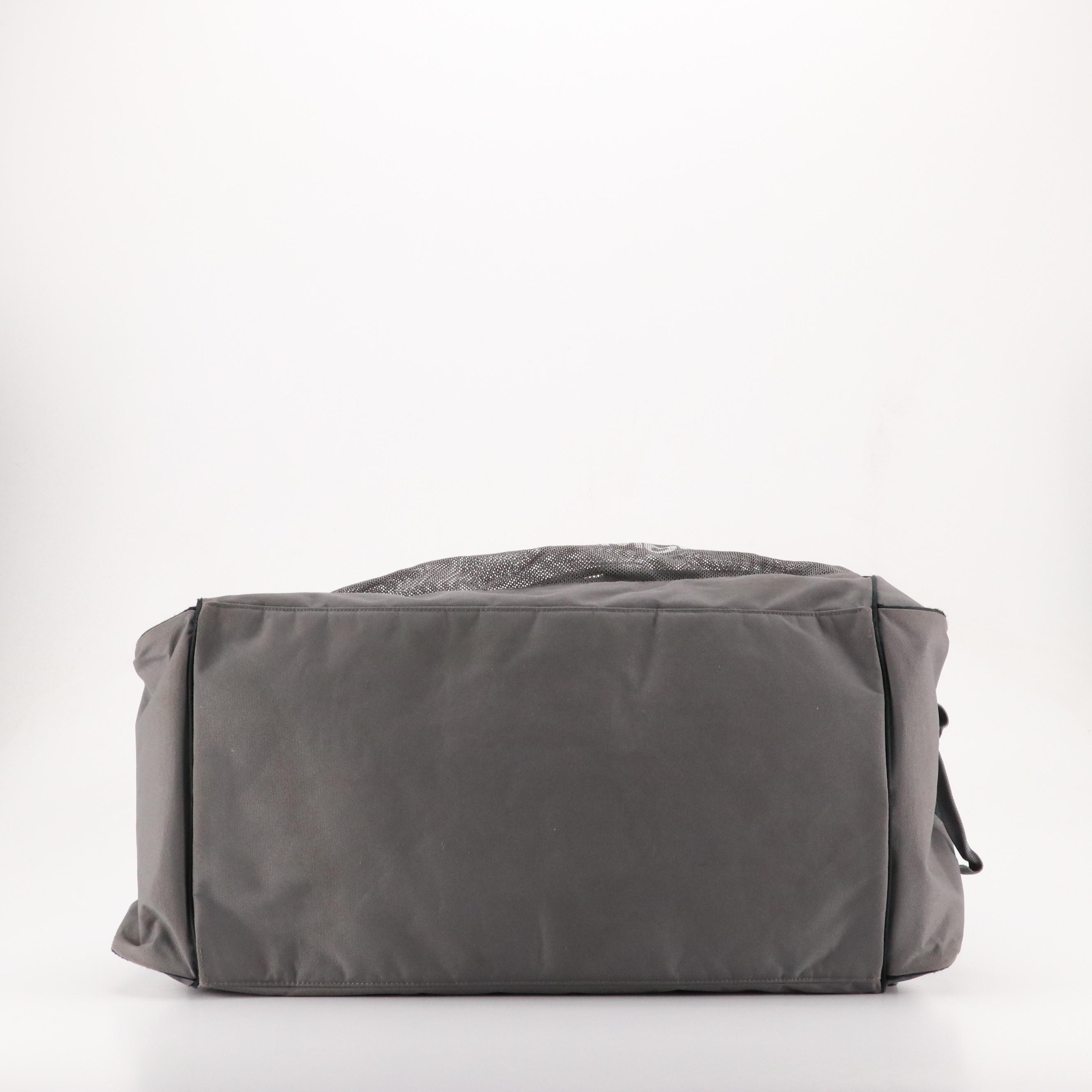 Under Armour Nylon Duffel/Gym Bags