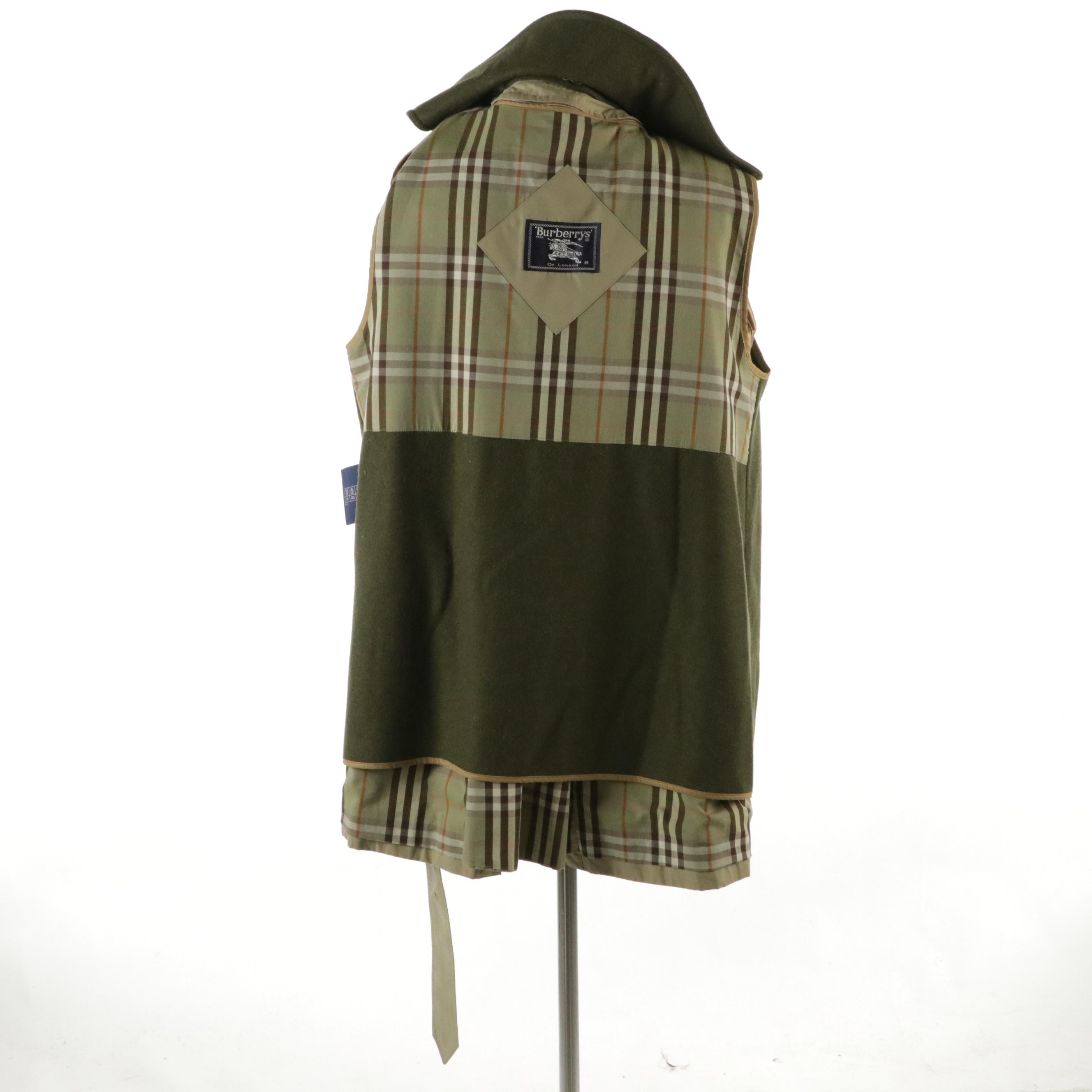 Burberrys Double-Breasted Short Trench Coat with Wool Collar and Liner