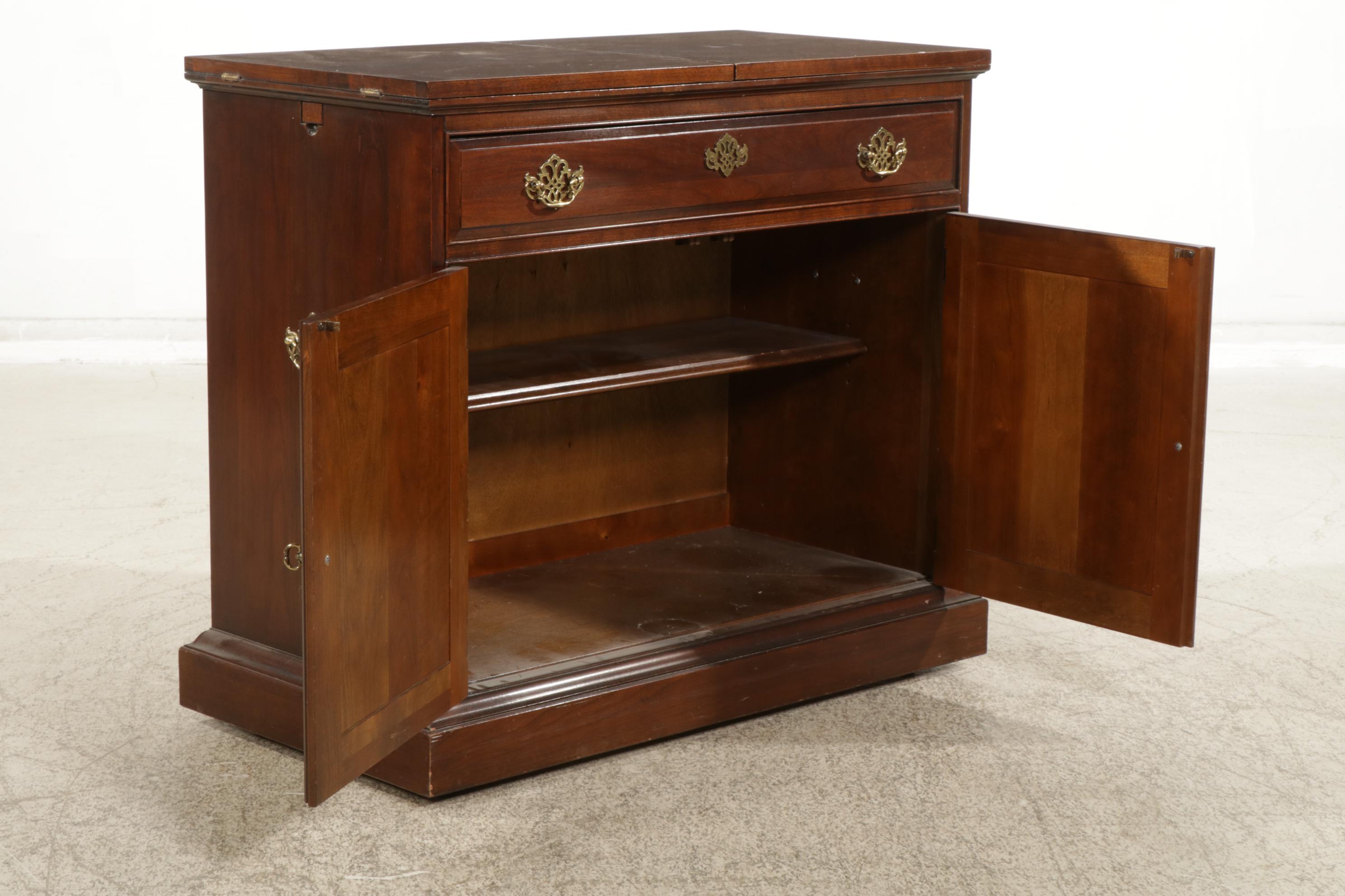 Pennsylvania House Chippendale Style Flip-Top Server, Late 20th Century