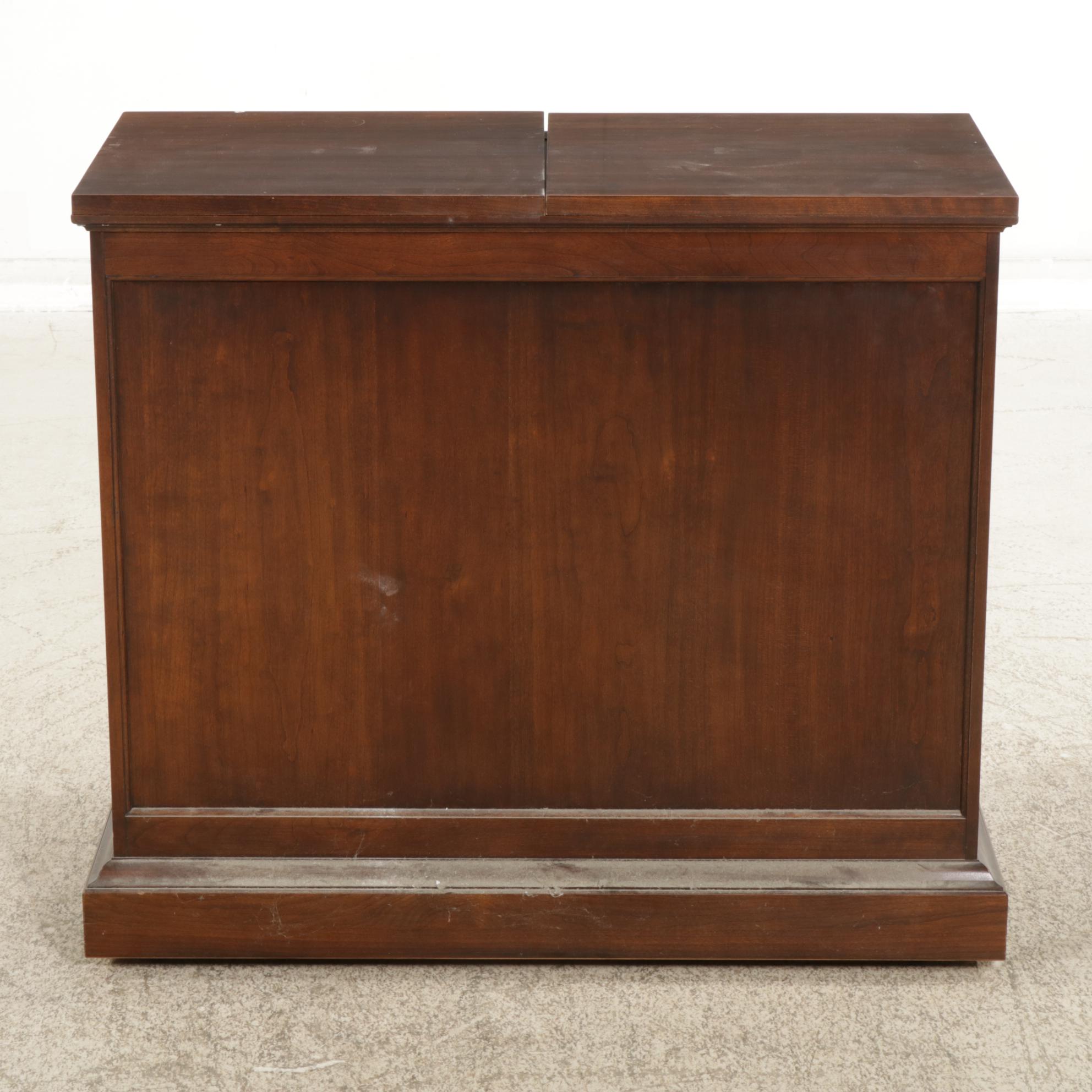 Pennsylvania House Chippendale Style Flip-Top Server, Late 20th Century