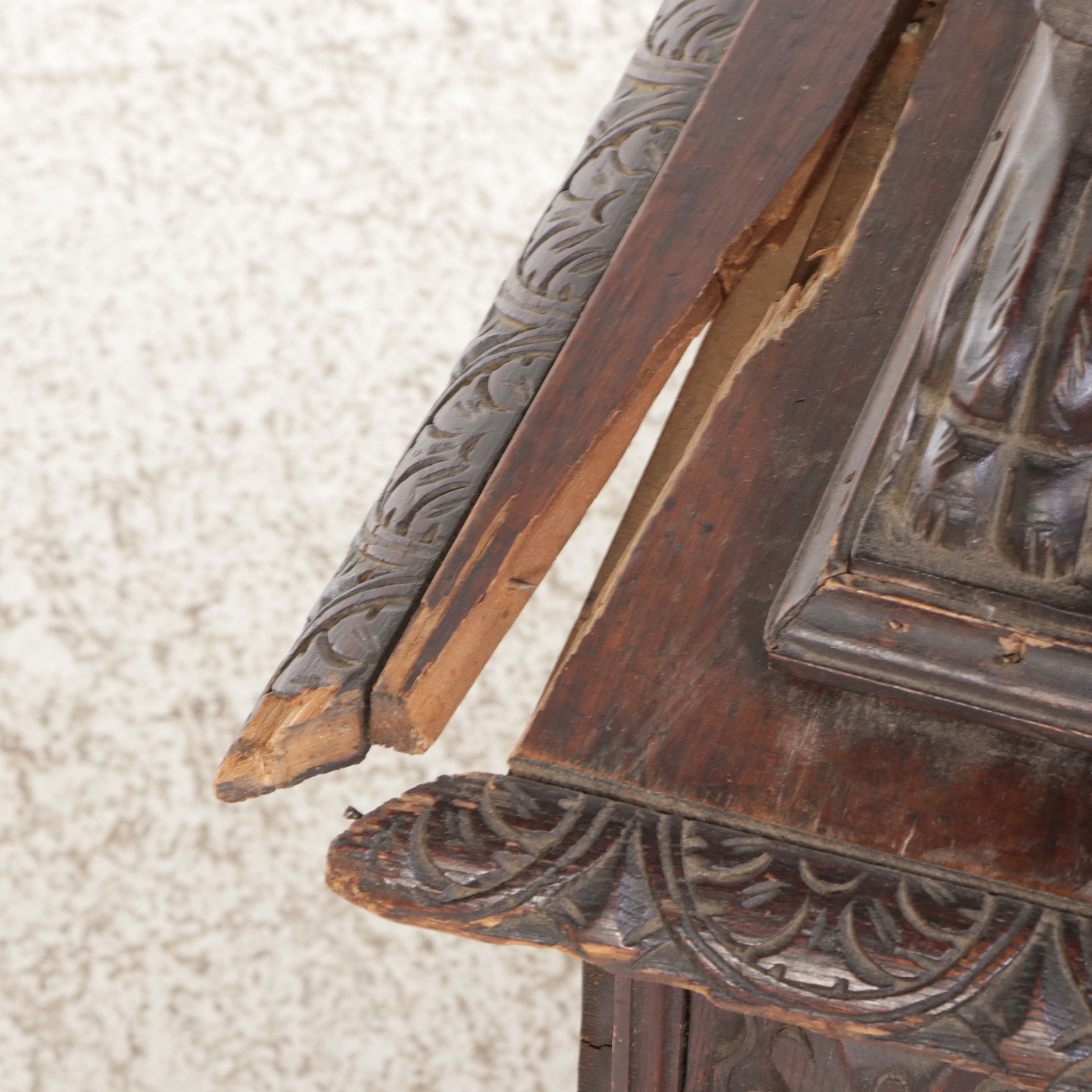 Renaissance Revival Oak Hall Bench, 19th Century