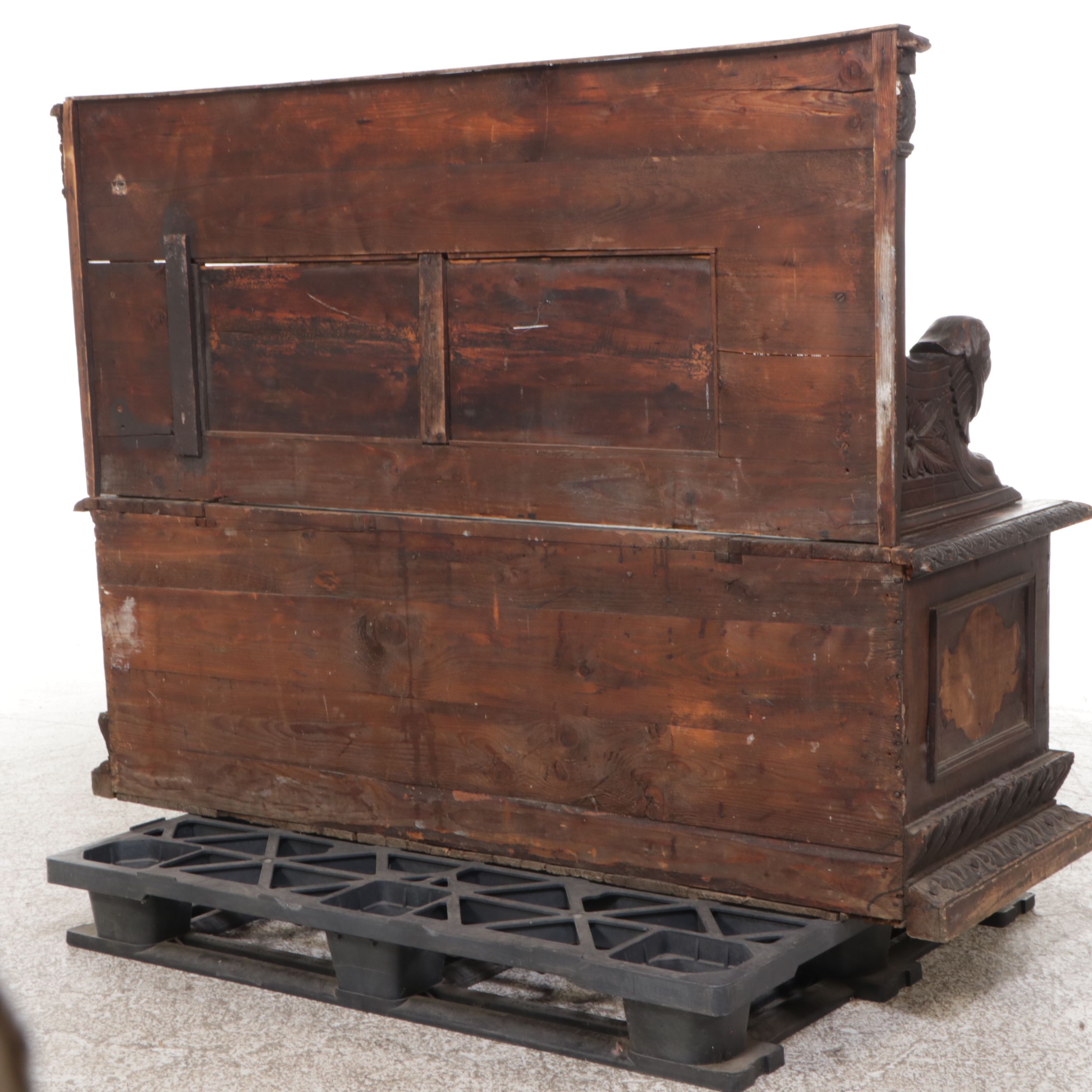 Renaissance Revival Oak Hall Bench, 19th Century