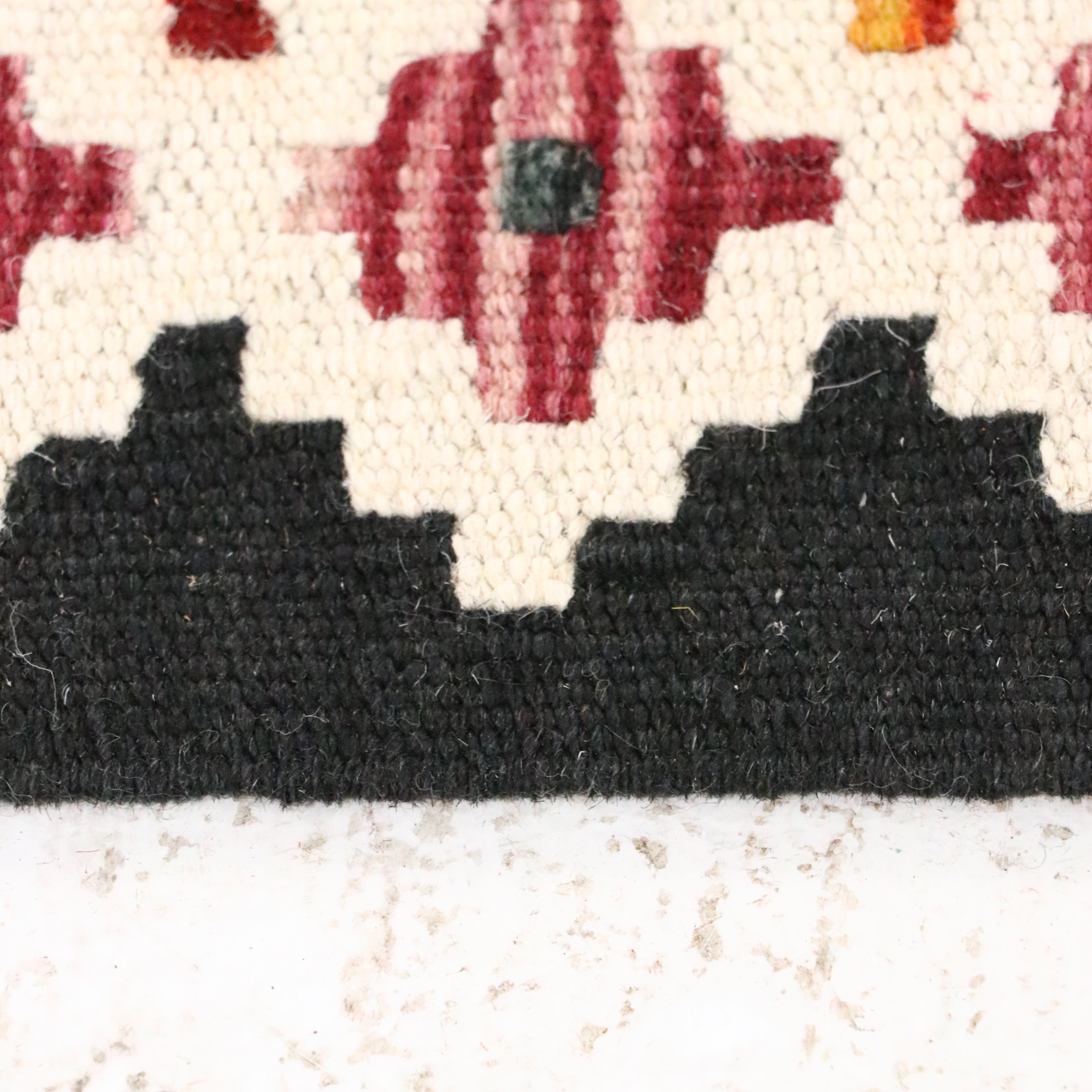 5'11 x 8'6 Handwoven Pakistani Kilim Area Rug