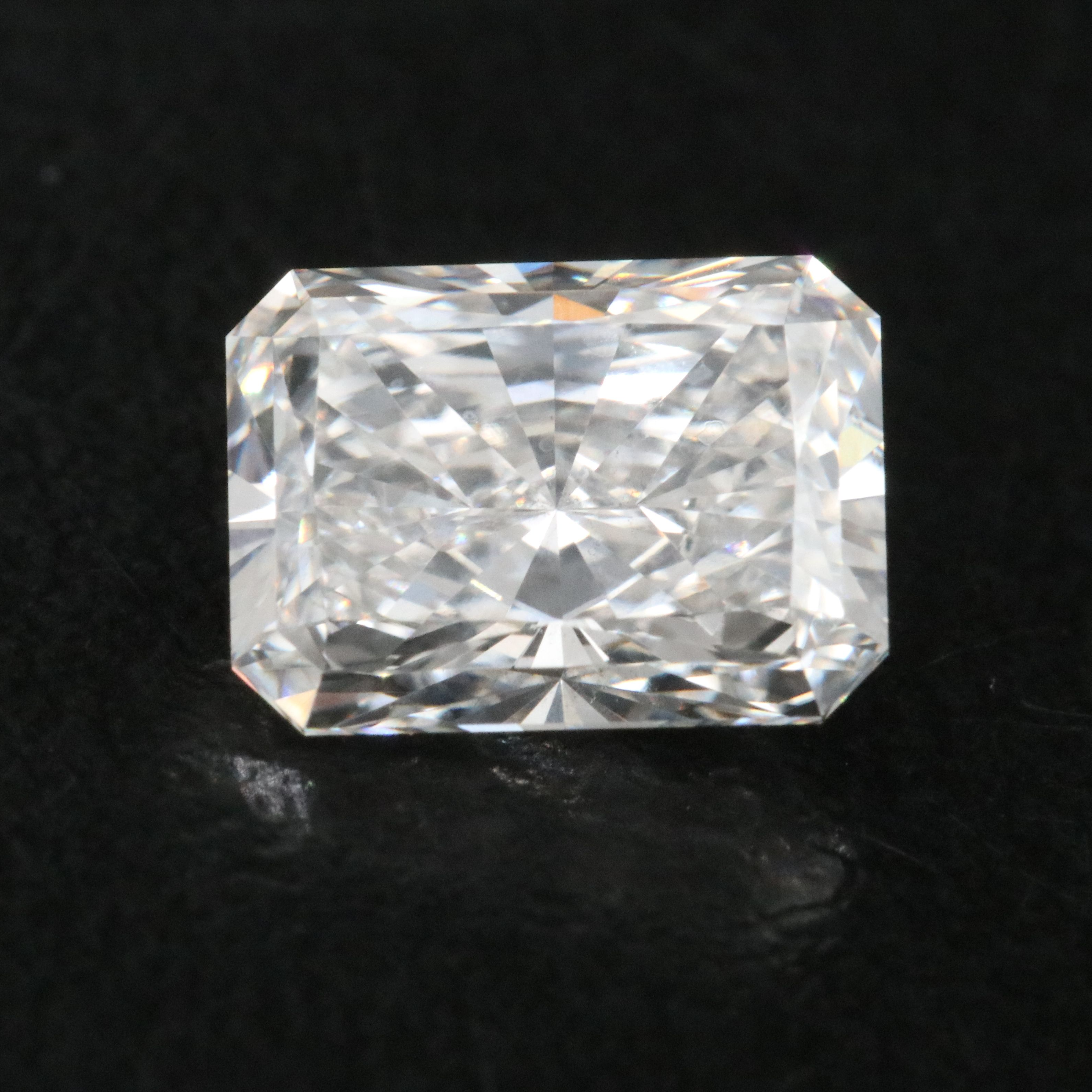 Loose 1.90 CT Lab Grown Diamond with IGI Report