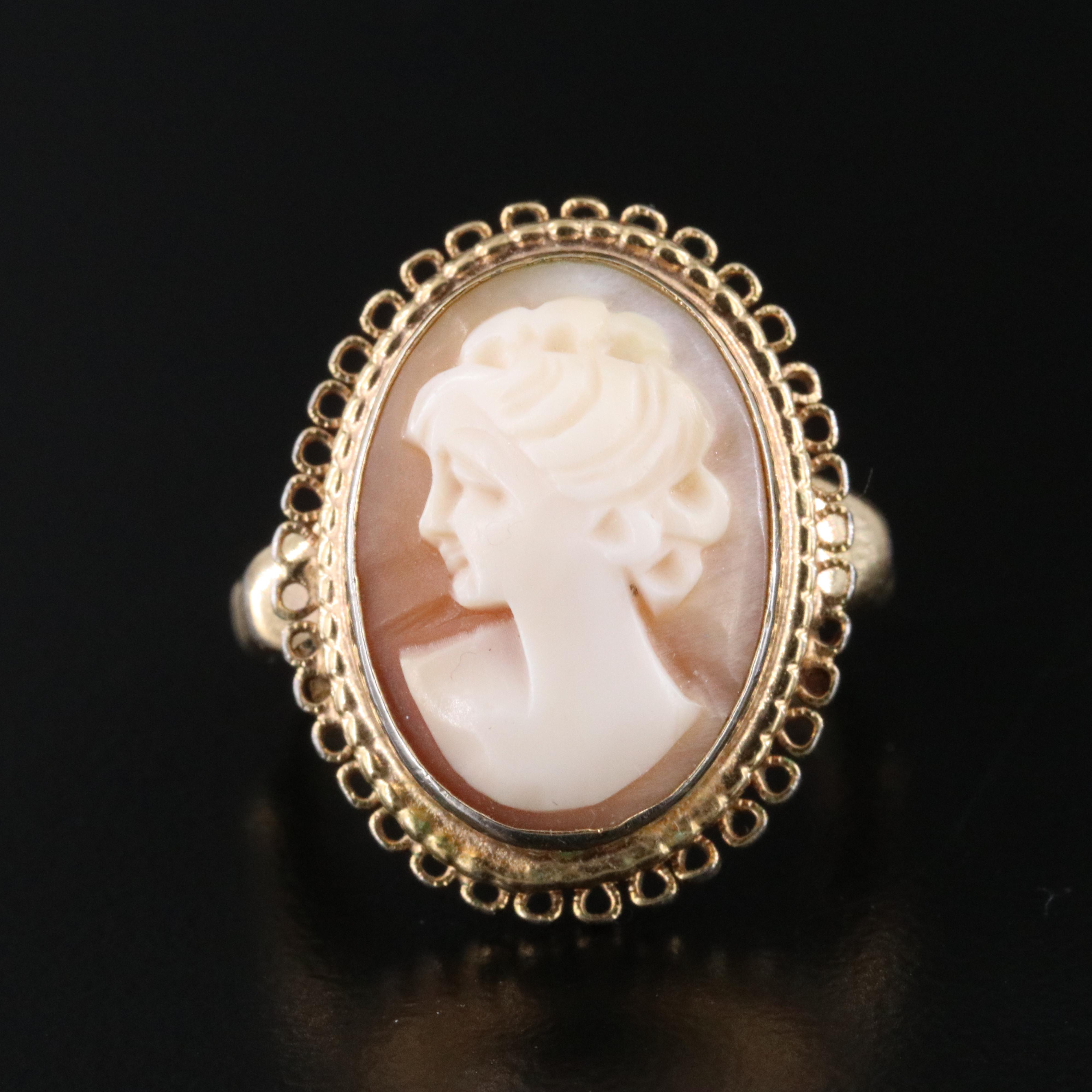 Vintage Cameo Ring