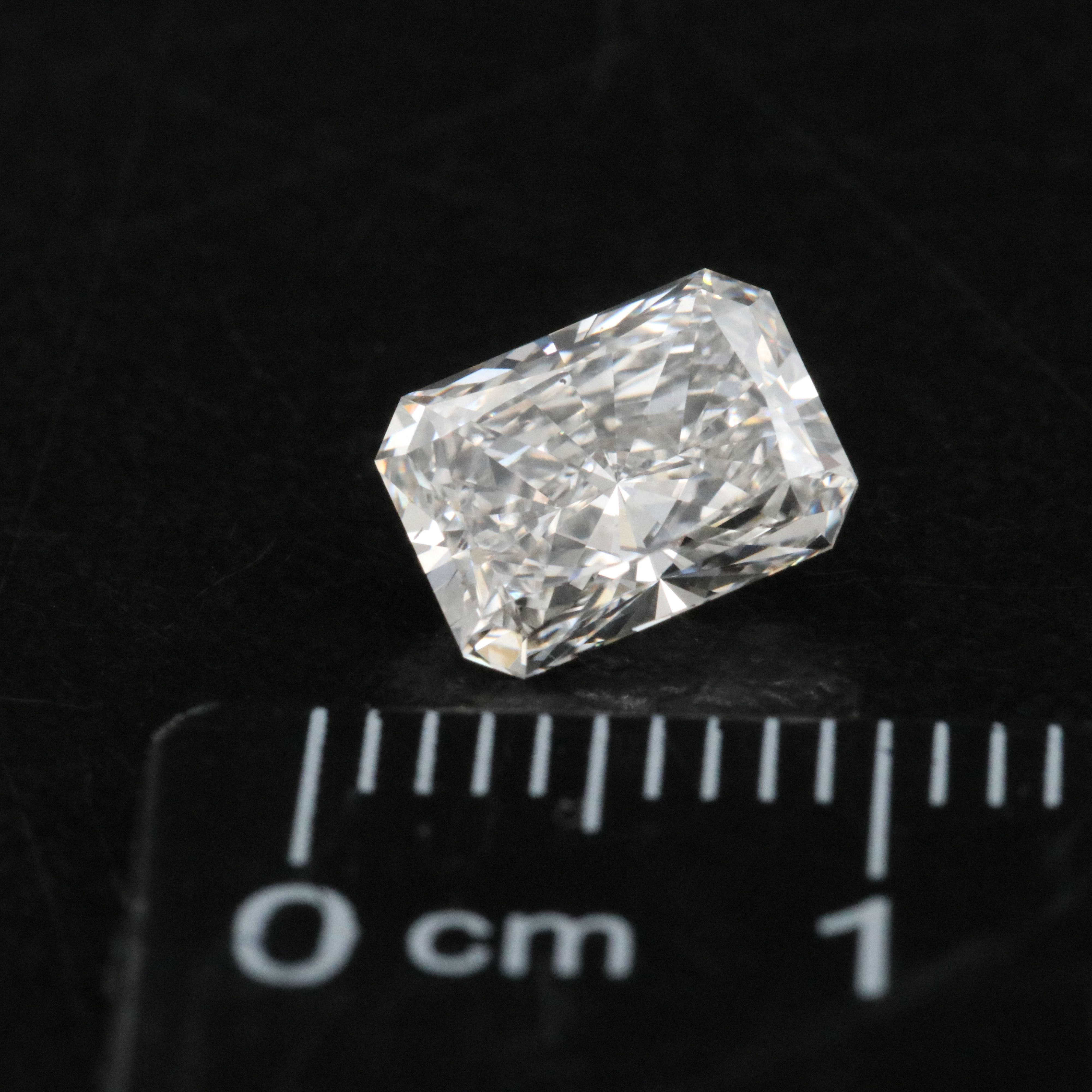 Loose 1.45 CT Lab Grown Diamond with IGI Report