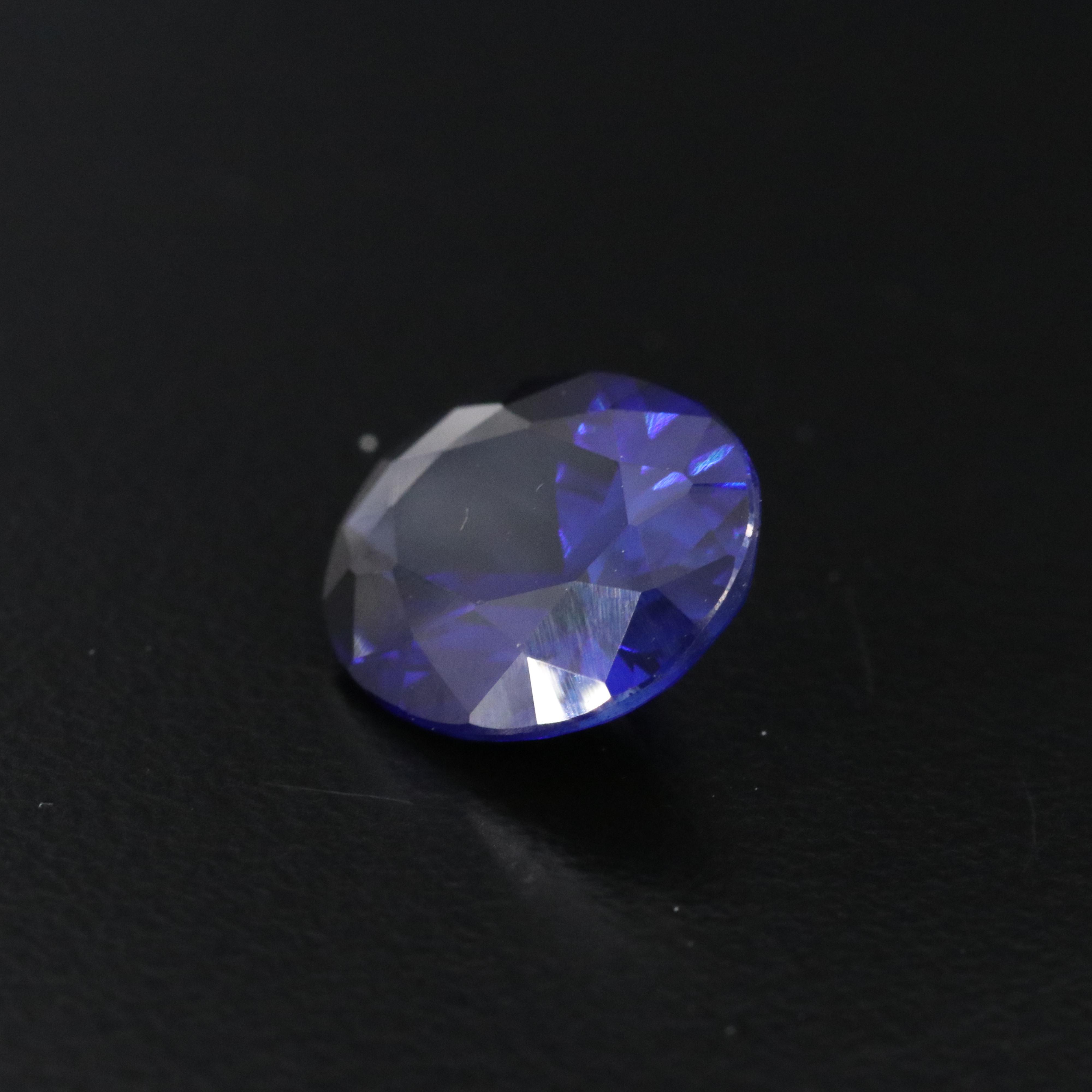 Loose 5.32 CT Lab Grown Sapphire