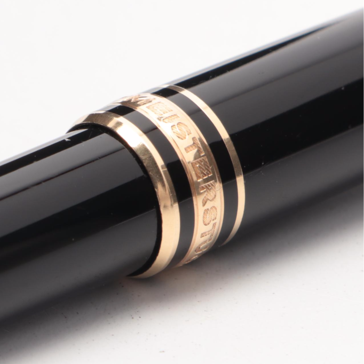 Montblanc "Meisterstück" Black Resin Ballpoint Pen