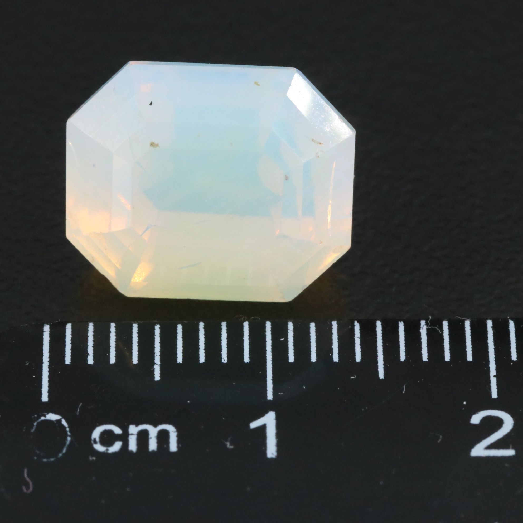 Loose 7.77 CT Opal