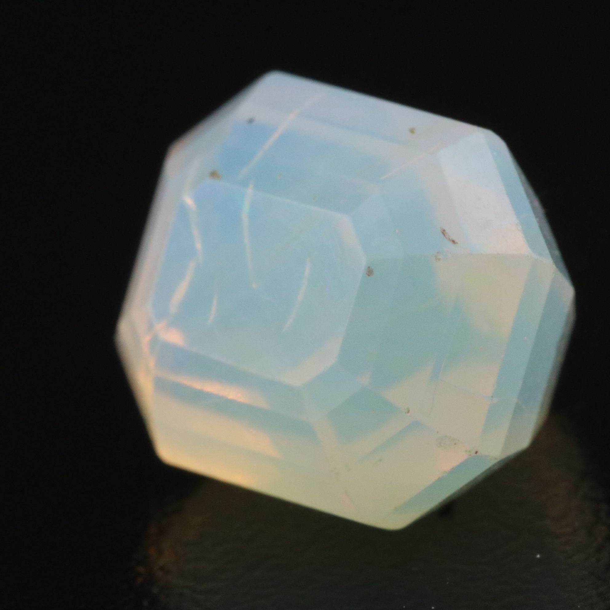 Loose 7.77 CT Opal