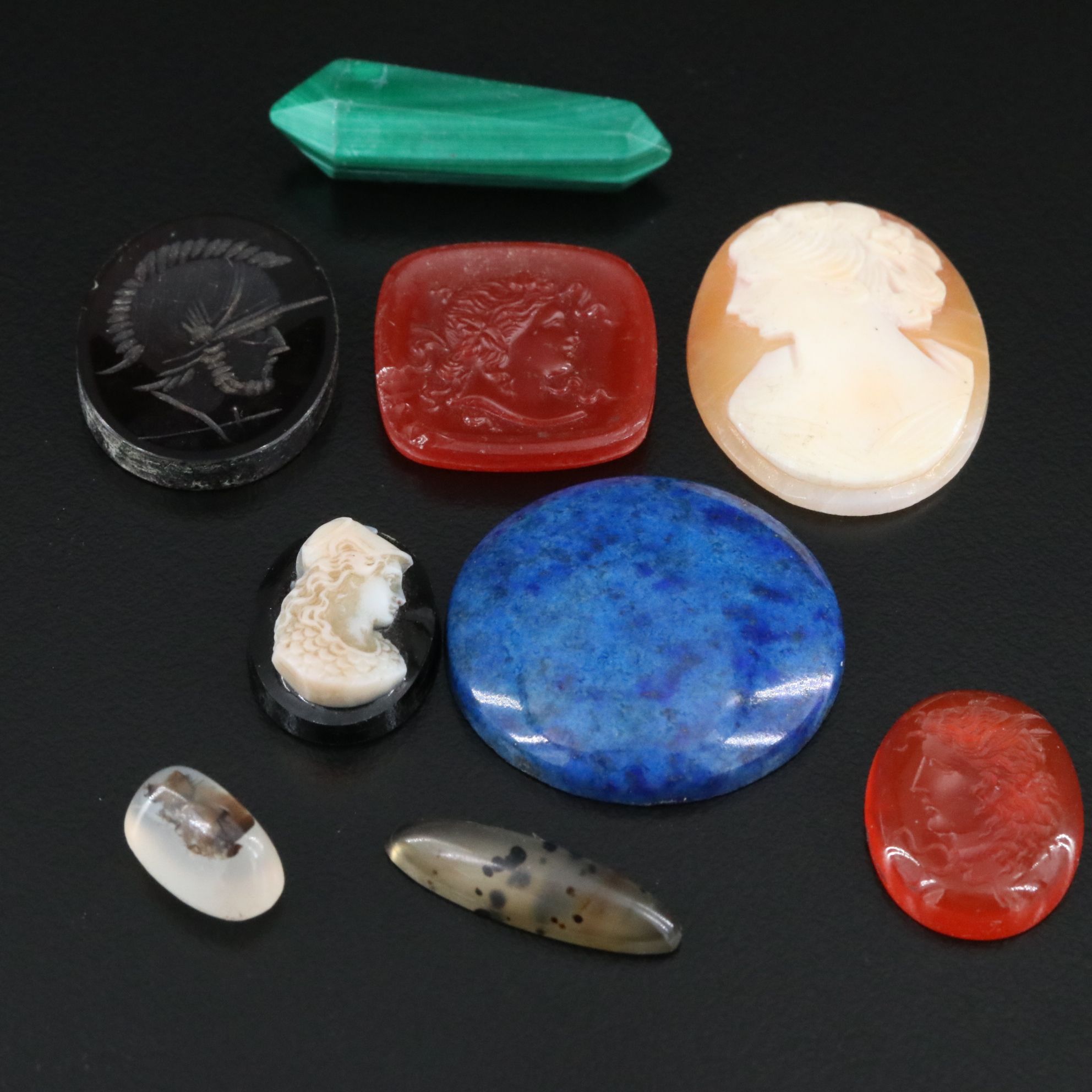 Loose Gemstones Featuring Agate, Carnelian and Malachite
