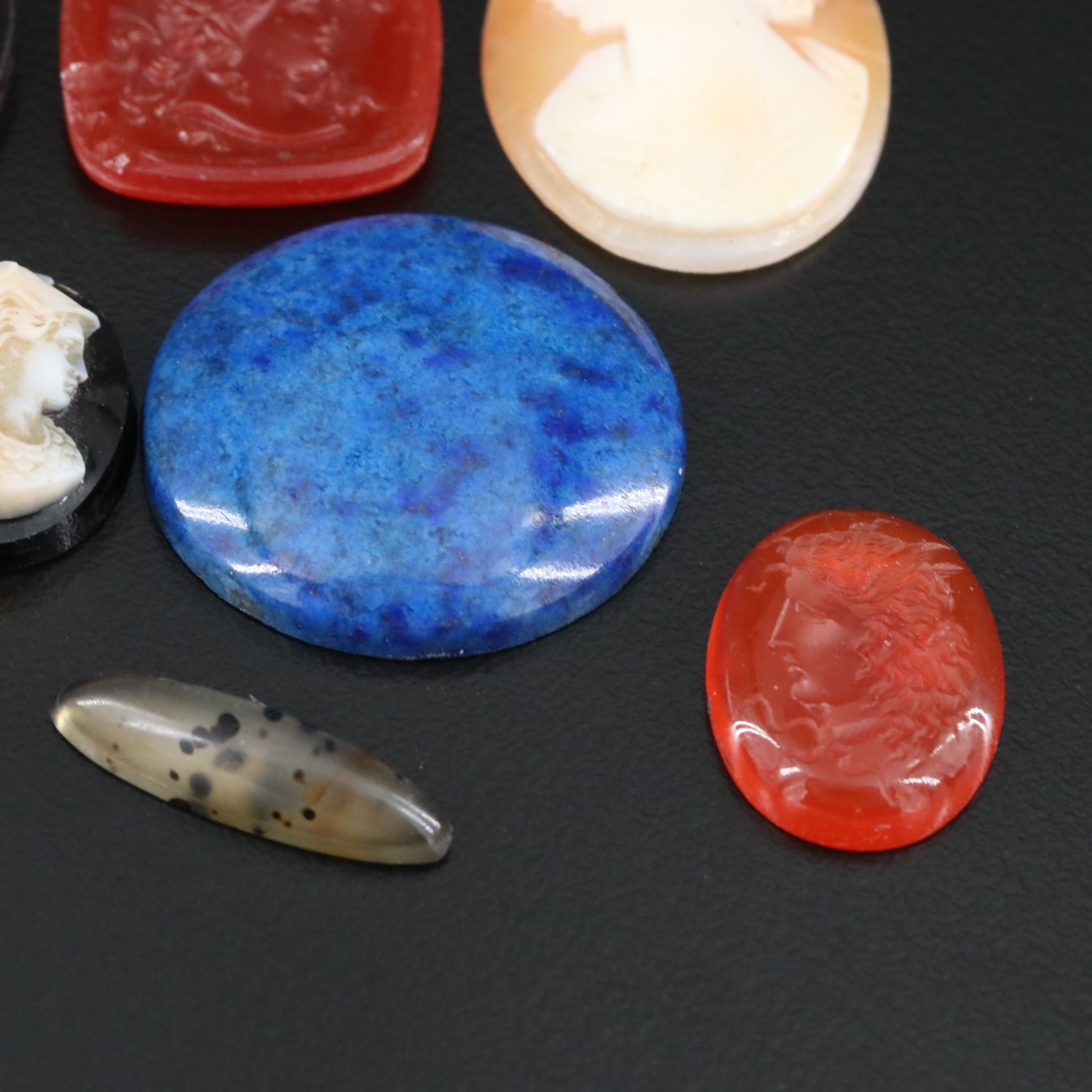 Loose Gemstones Featuring Agate, Carnelian and Malachite
