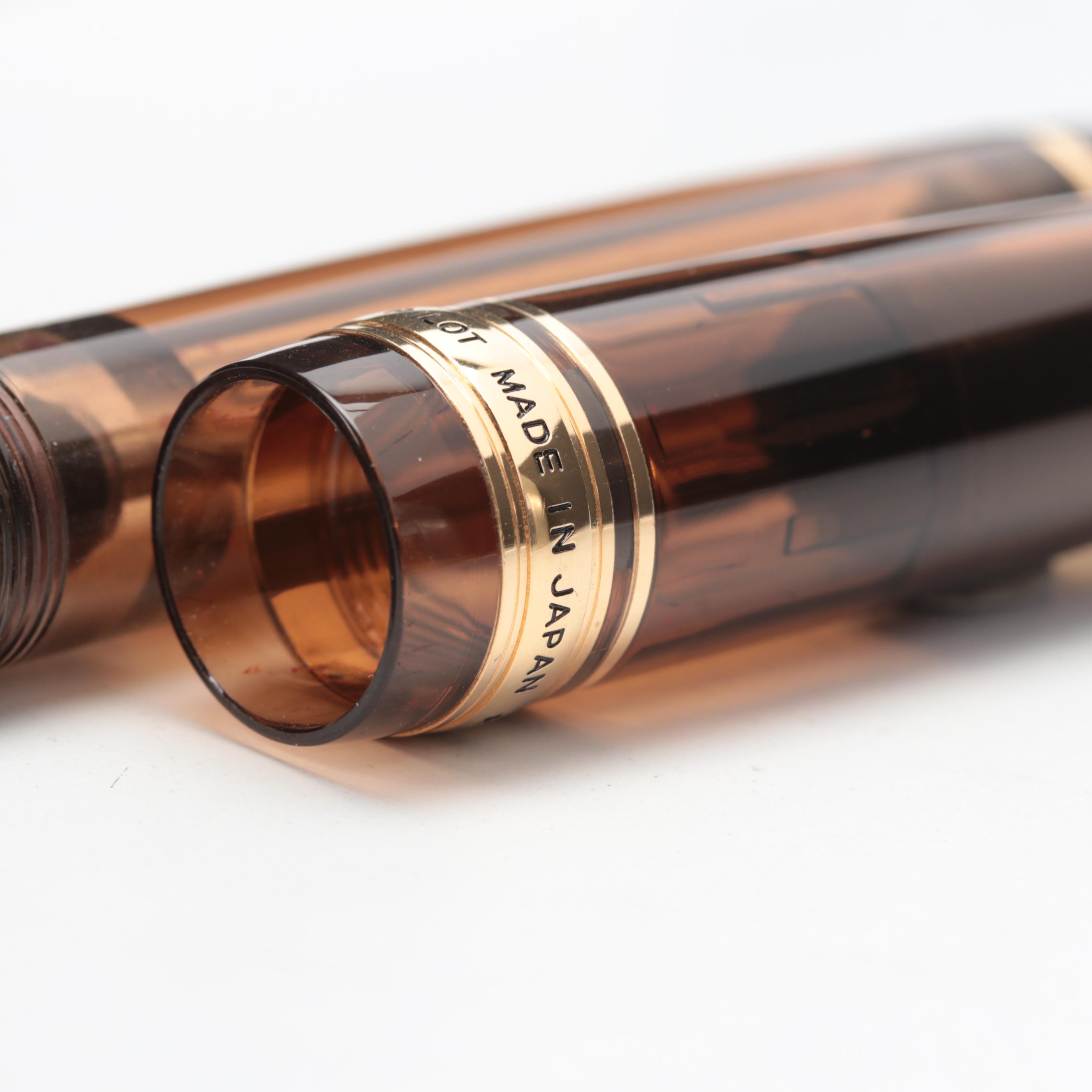 Pilot "Custom 823" Amber Brown Fountain Pen