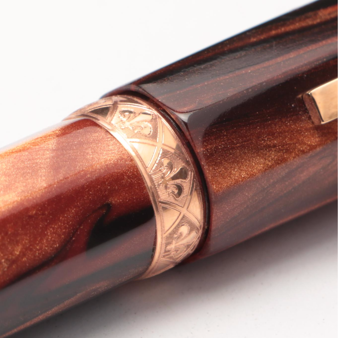 Visconti "Medici" Marbled Brown Resin Fountain Pen