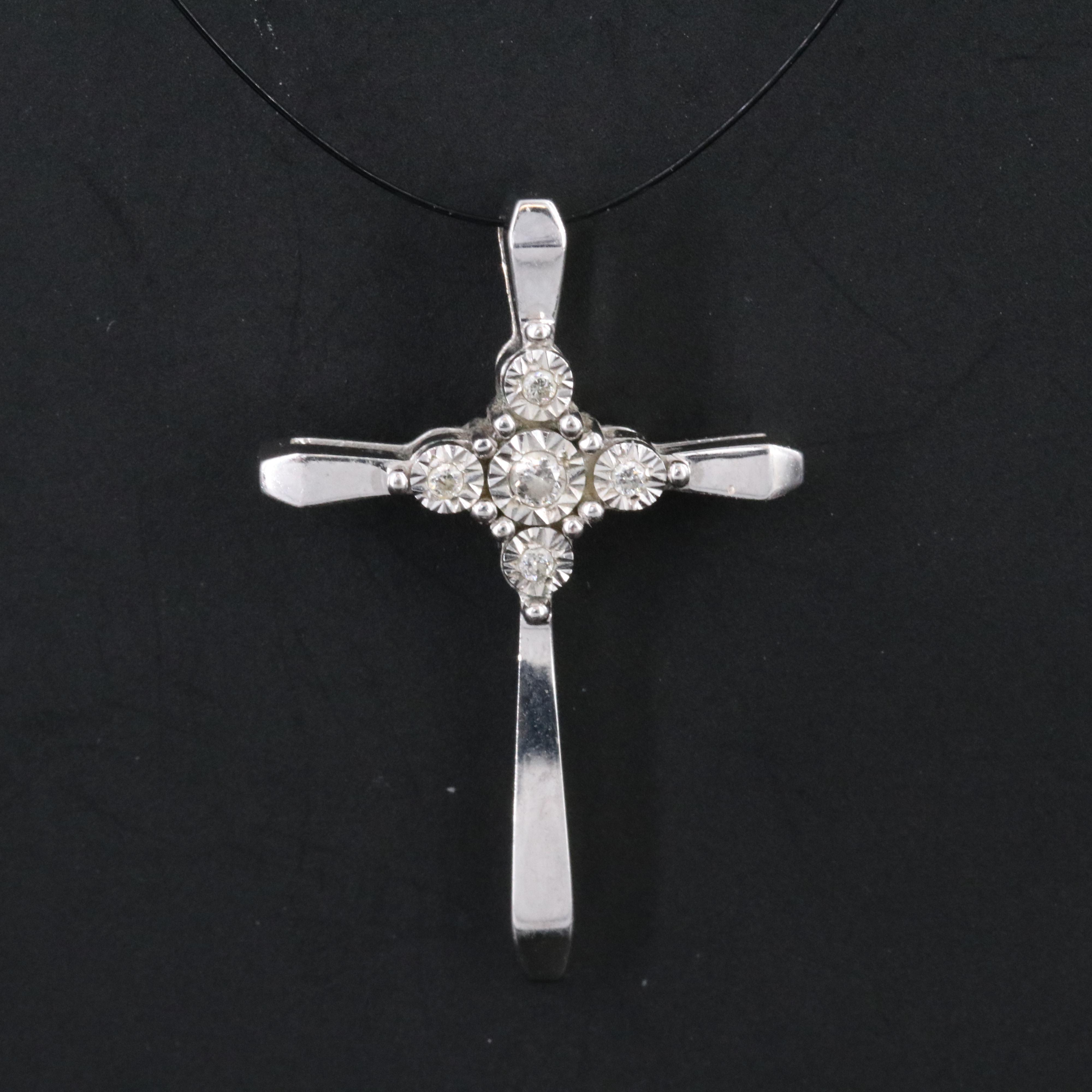 10K 0.04  CTW Diamond Cross Pendant