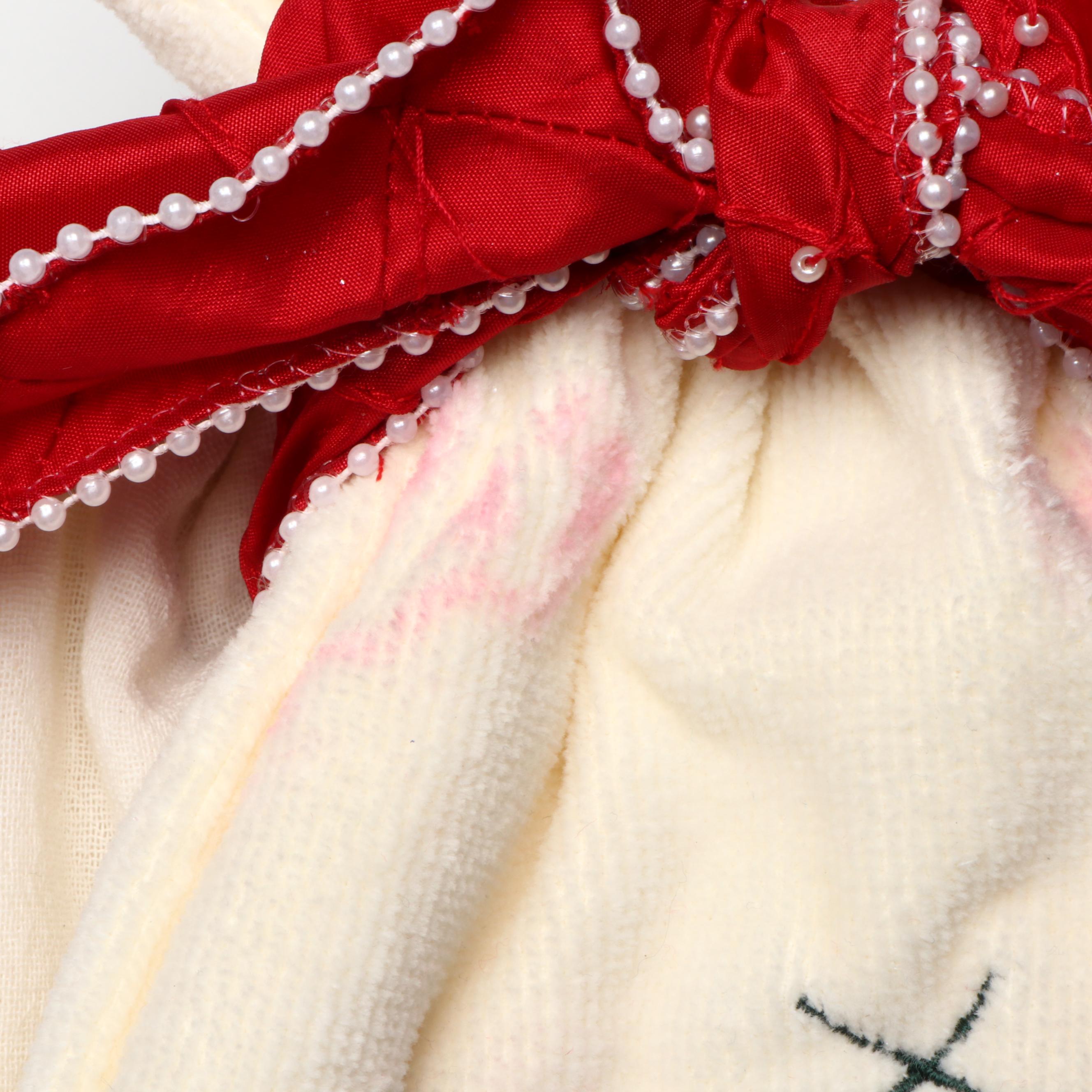 Christmas Themed with Other Serving Pieces and Table Linens