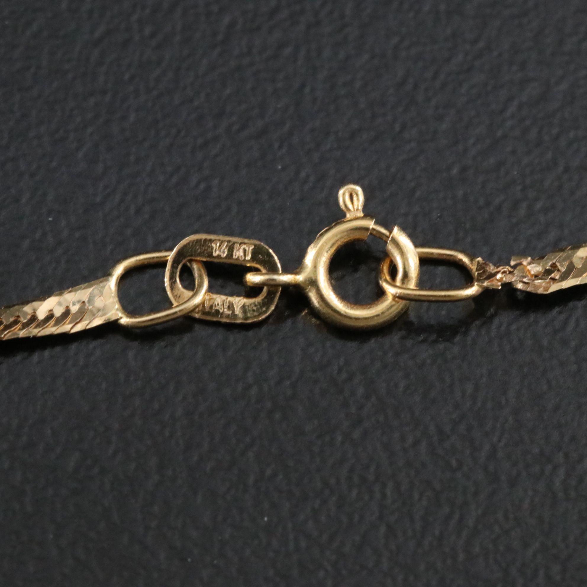 Scrap Lot 14K Herringbone Chain Necklace