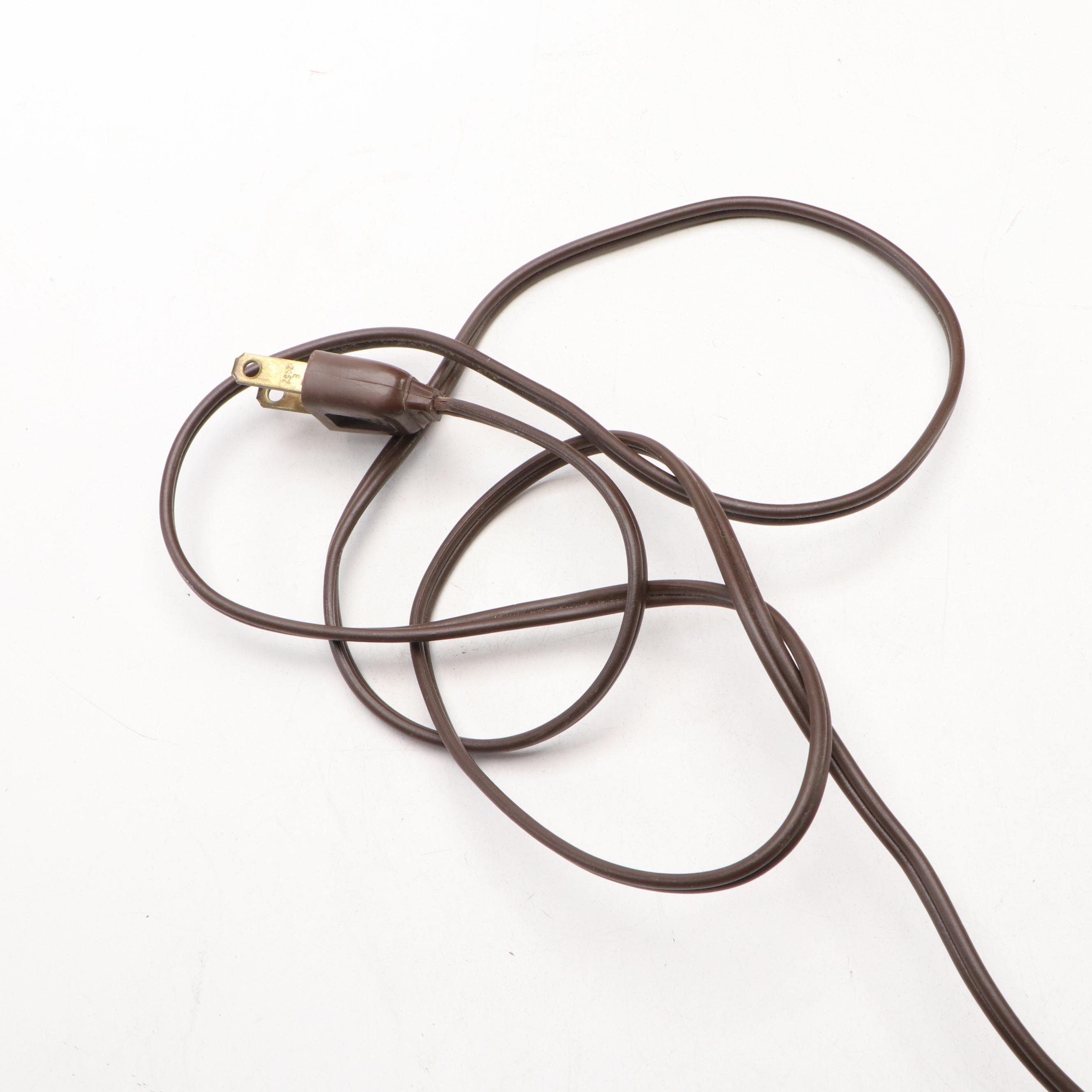 Guild "Buttons 'n Bows" Novelty Radio, 1965