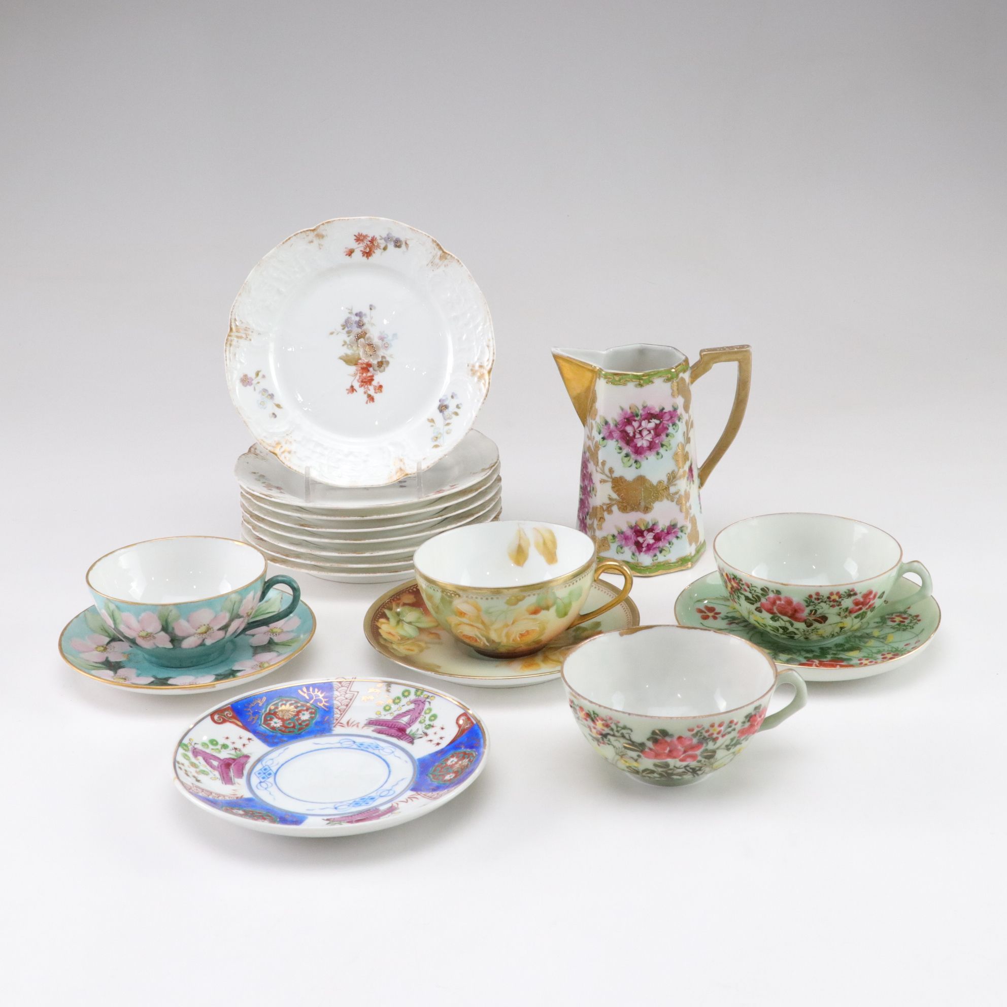 Rosenthal China and Thomas Bavaria in Gilt Porcelain Teacups and Tableware Set