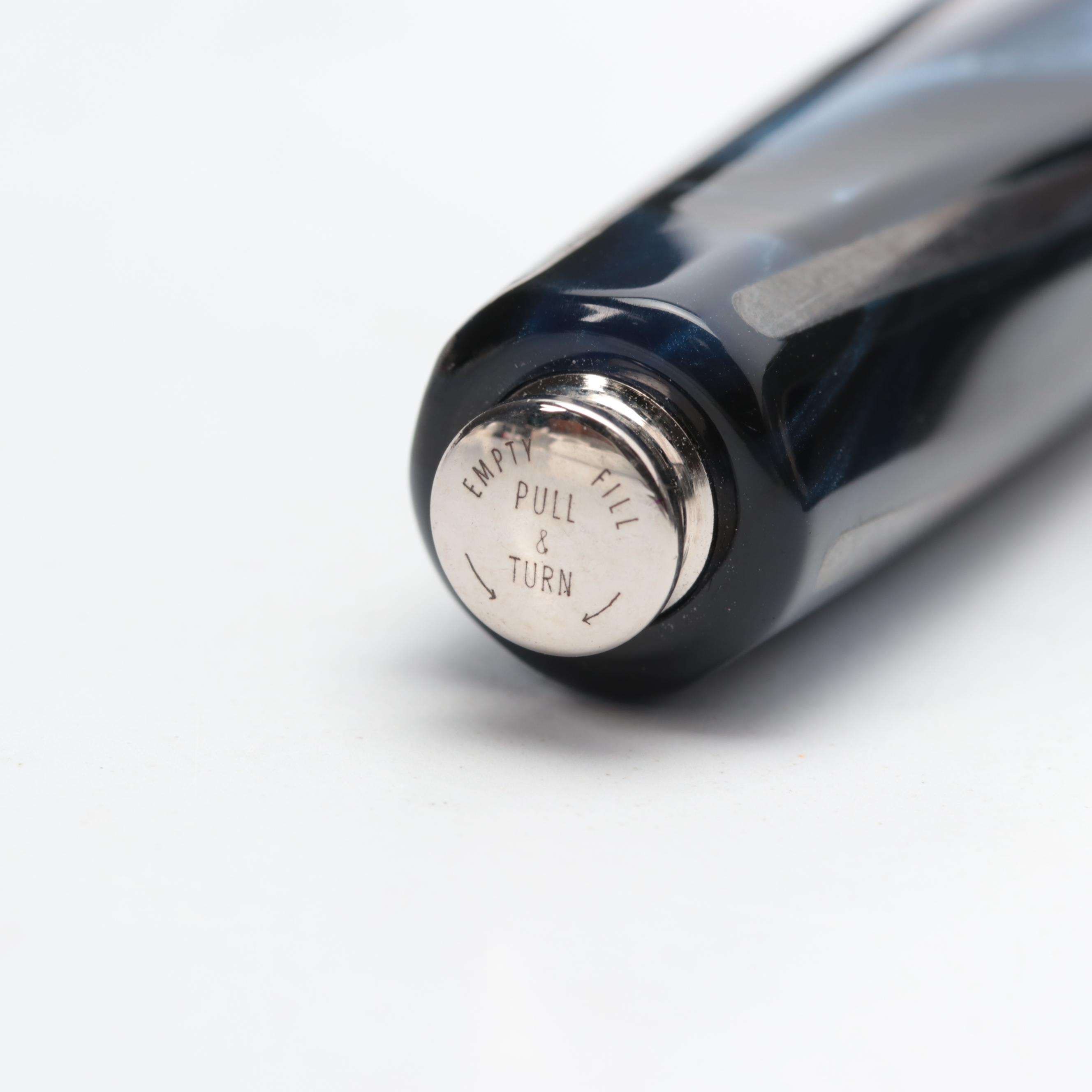 Visconti "Divina Elegance" Imperial Blue Oversize Fountain Pen