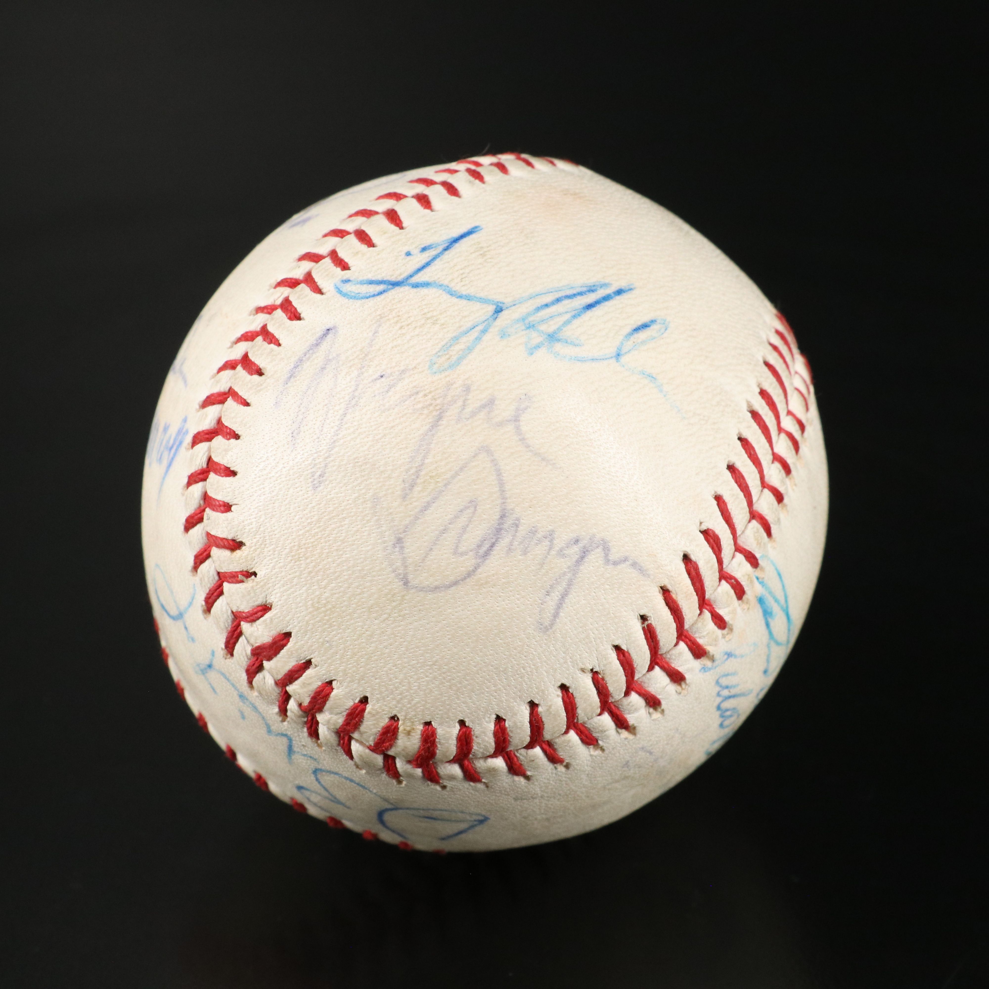 1969 Cincinnati Reds Team Signed Baseball with Rose, Bench, Perez, and More