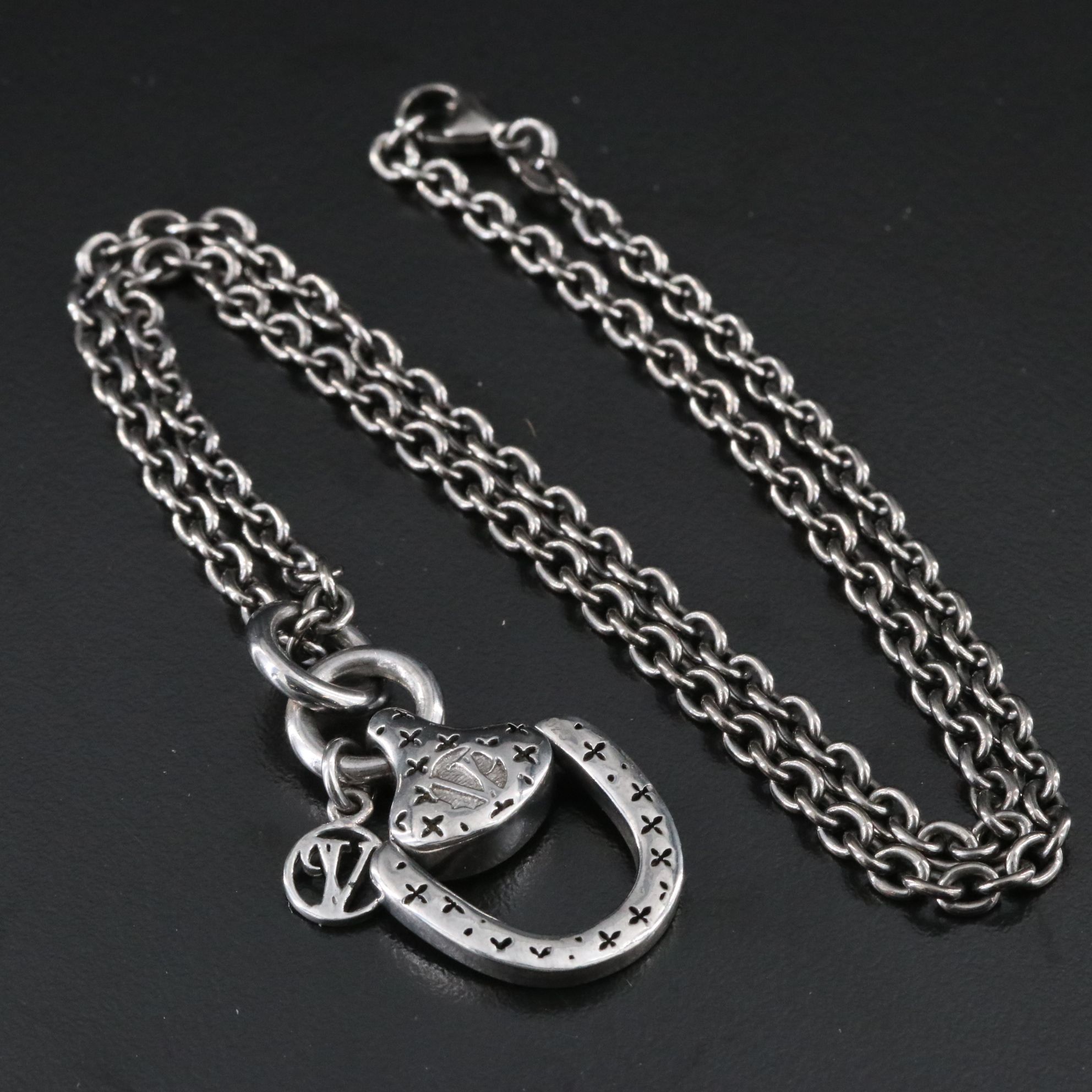 Vincent Peach Churchill Downs Blackened Sterling Snaffle Bit Necklace