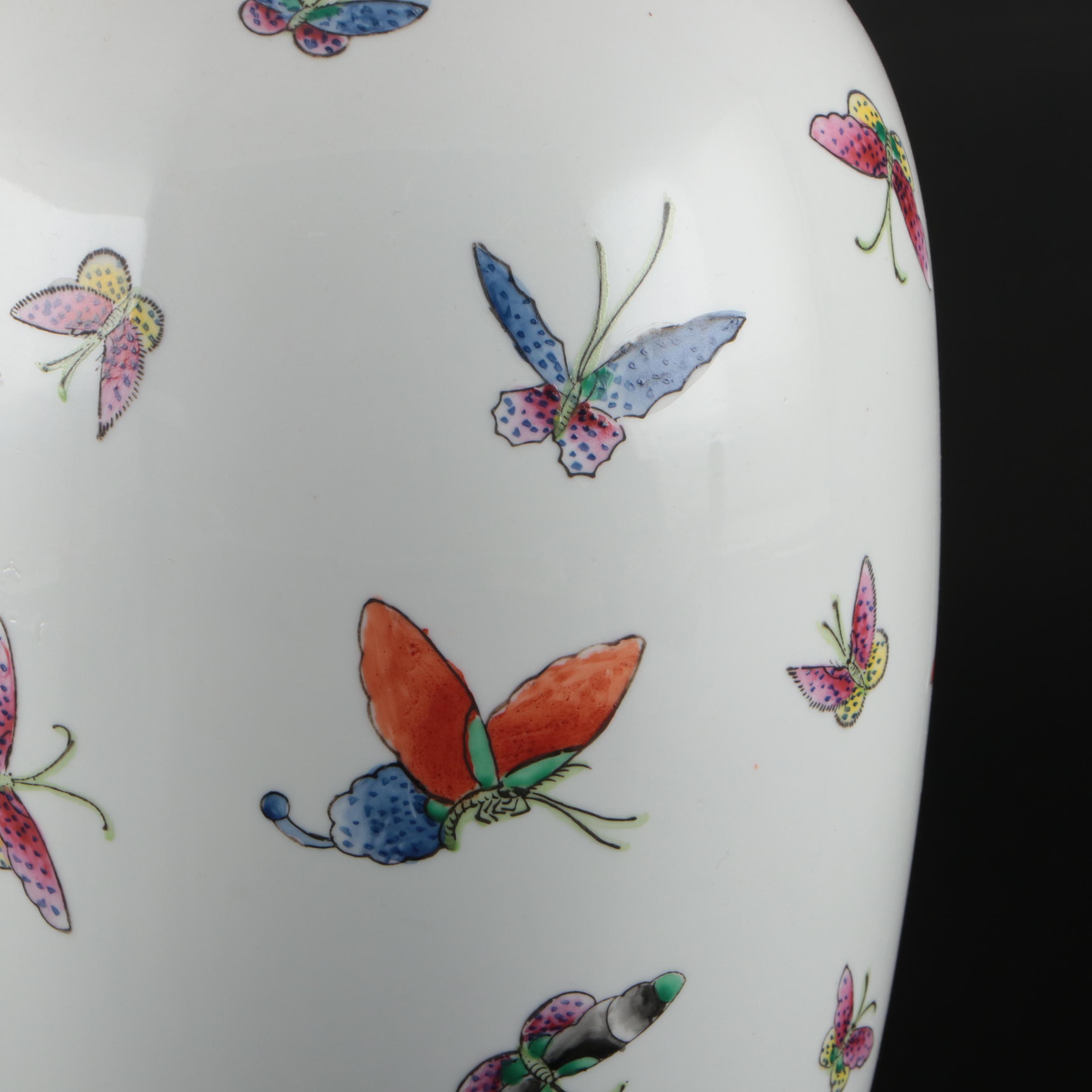 Chinese Export Hand-Painted Porcelain Butterfly Vase