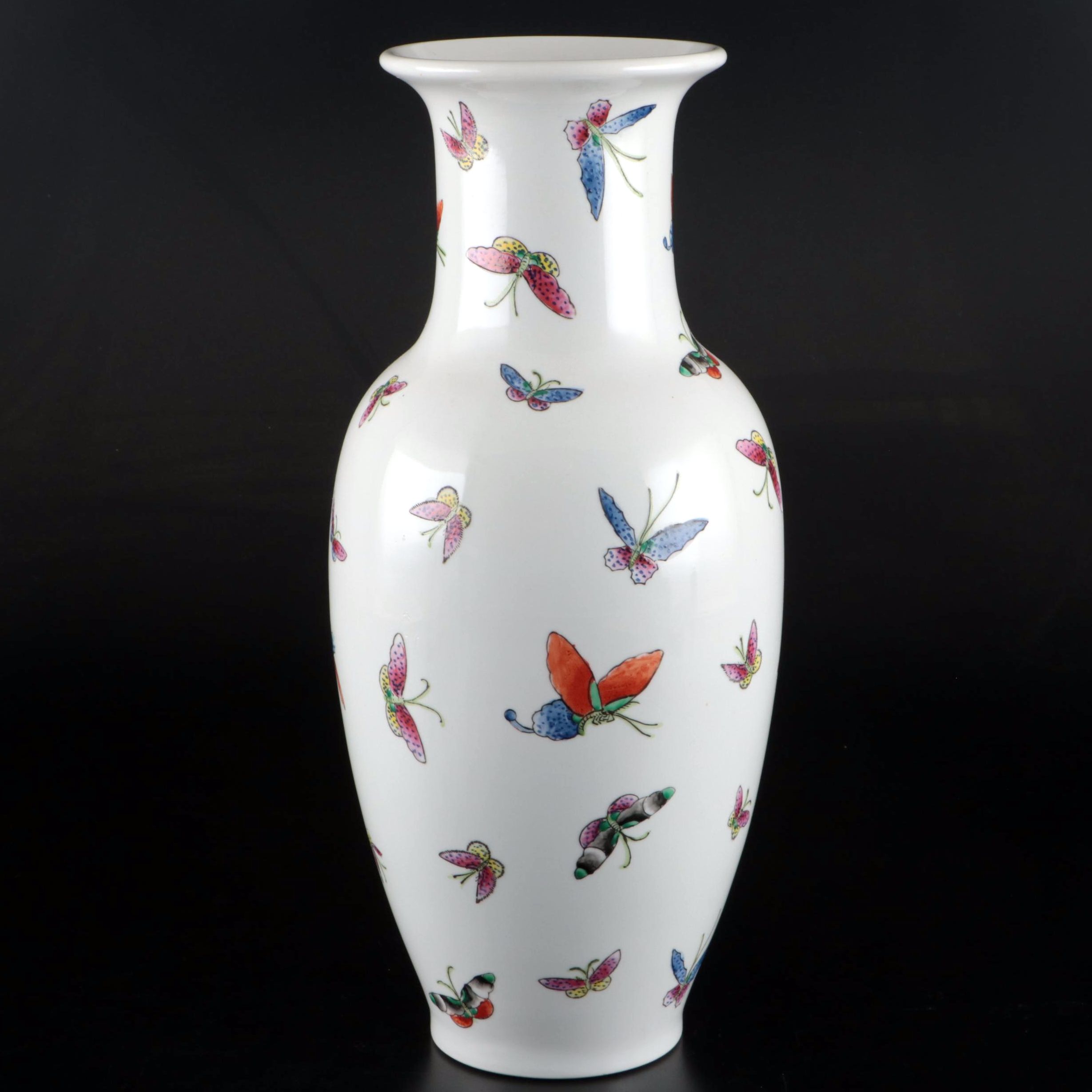 Chinese Export Hand-Painted Porcelain Butterfly Vase