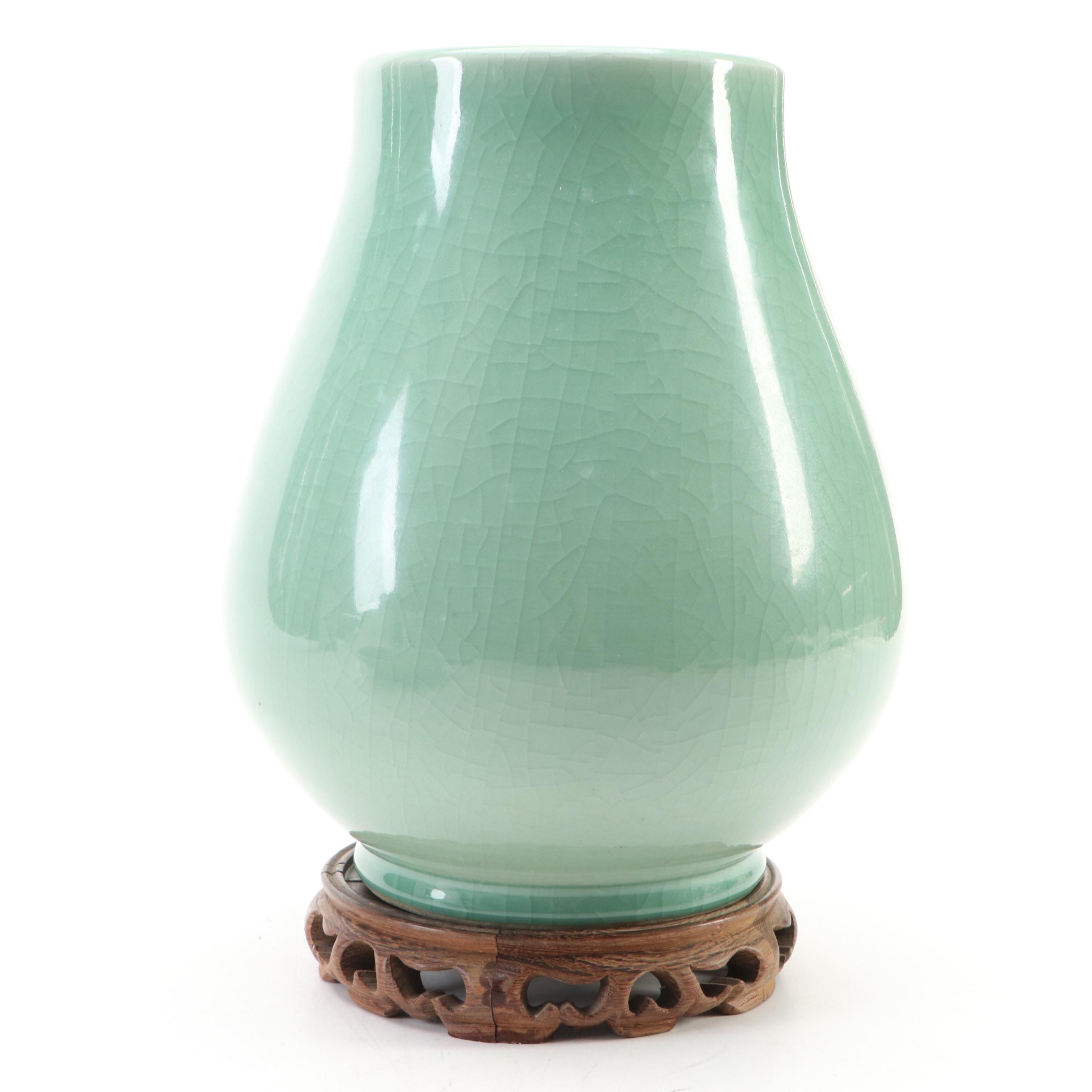 Chinese Porcelain Celadon Bowl with Vase and Carved Wood Base
