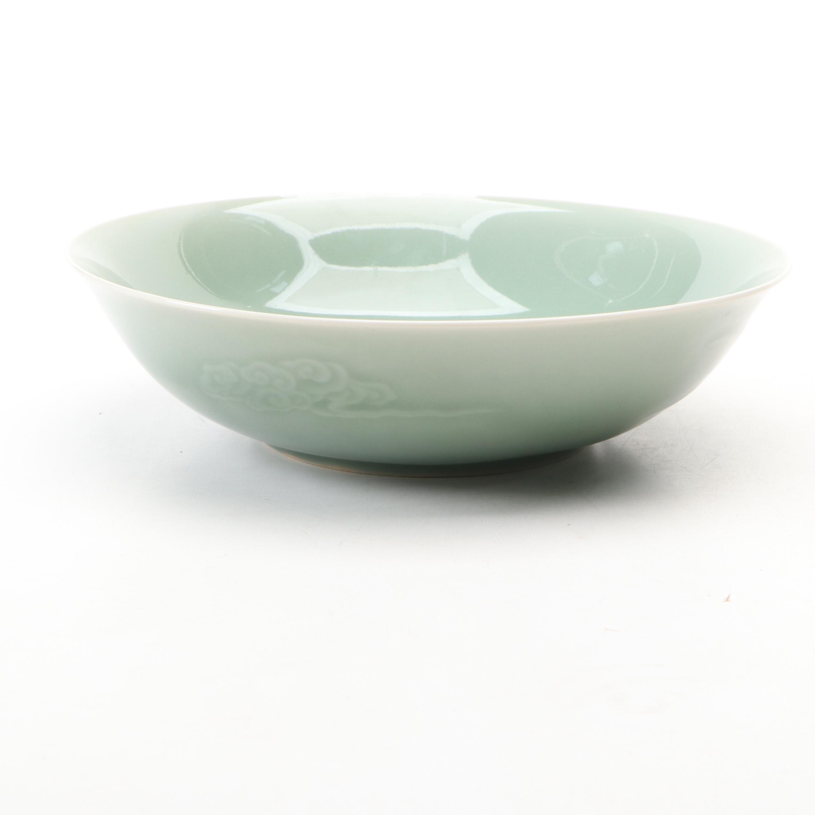 Chinese Porcelain Celadon Bowl with Vase and Carved Wood Base