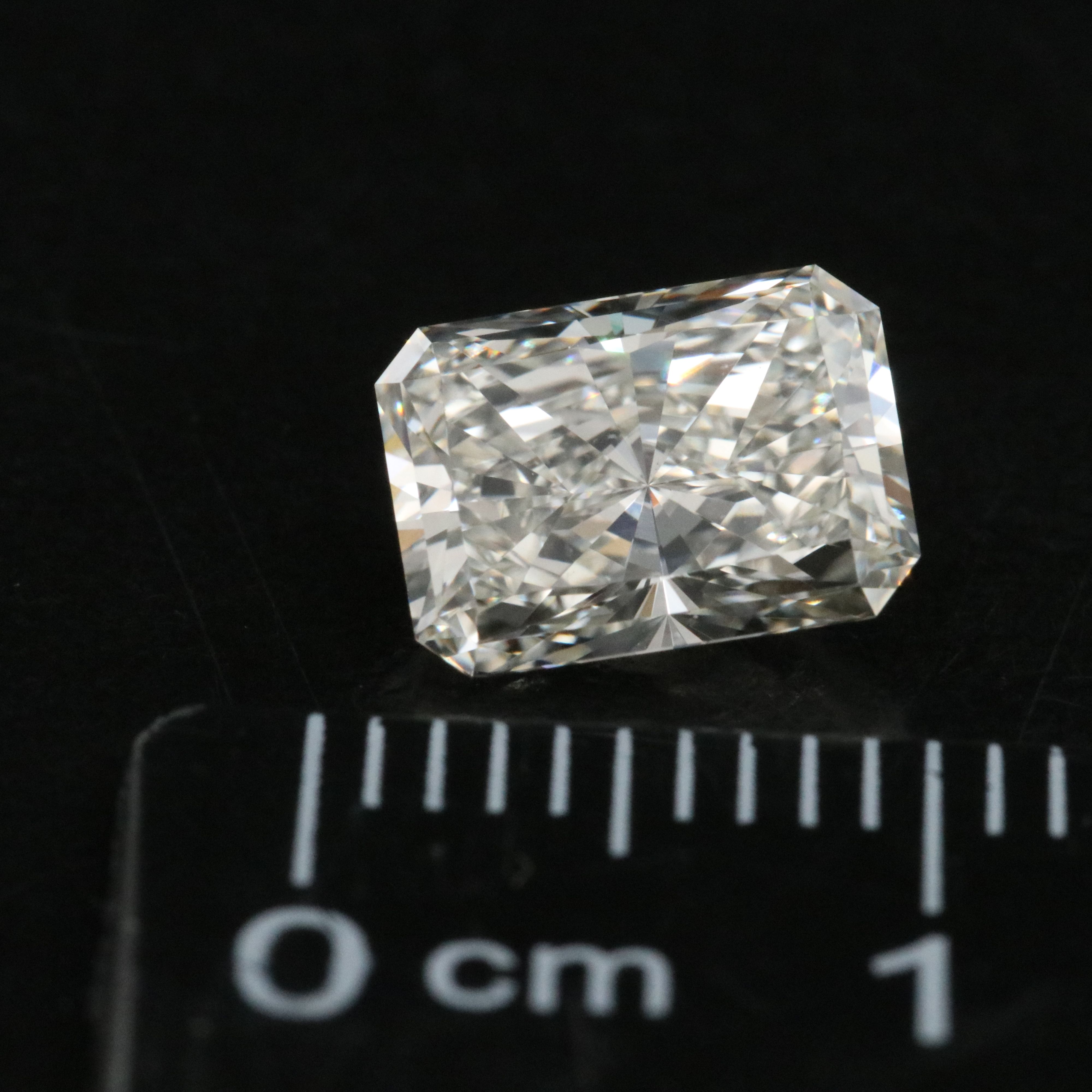 Loose 1.79 CT Lab Grown Diamond with IGI Report