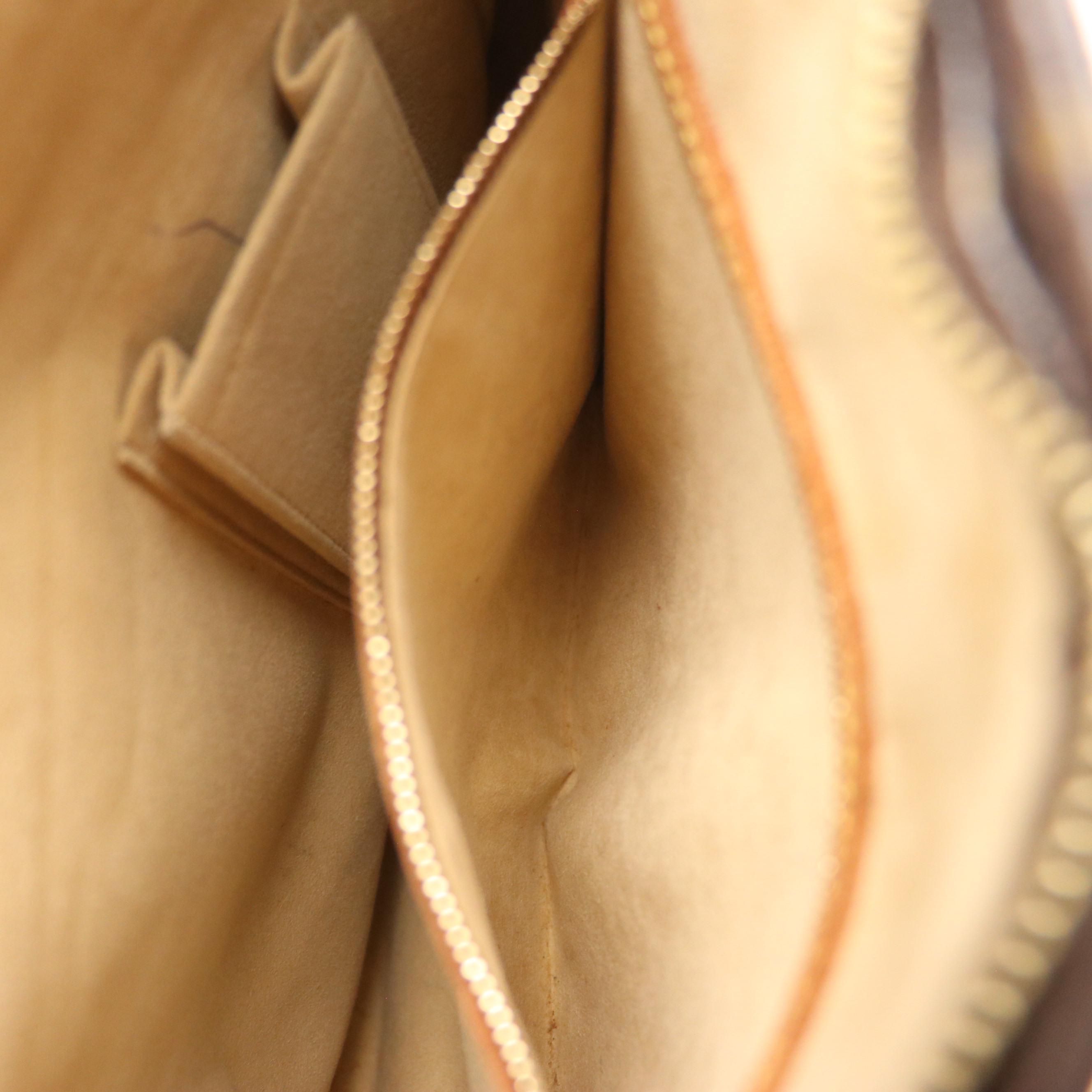 Louis Vuitton Looping GM Shoulder Bag in Monogram Canvas and Leather