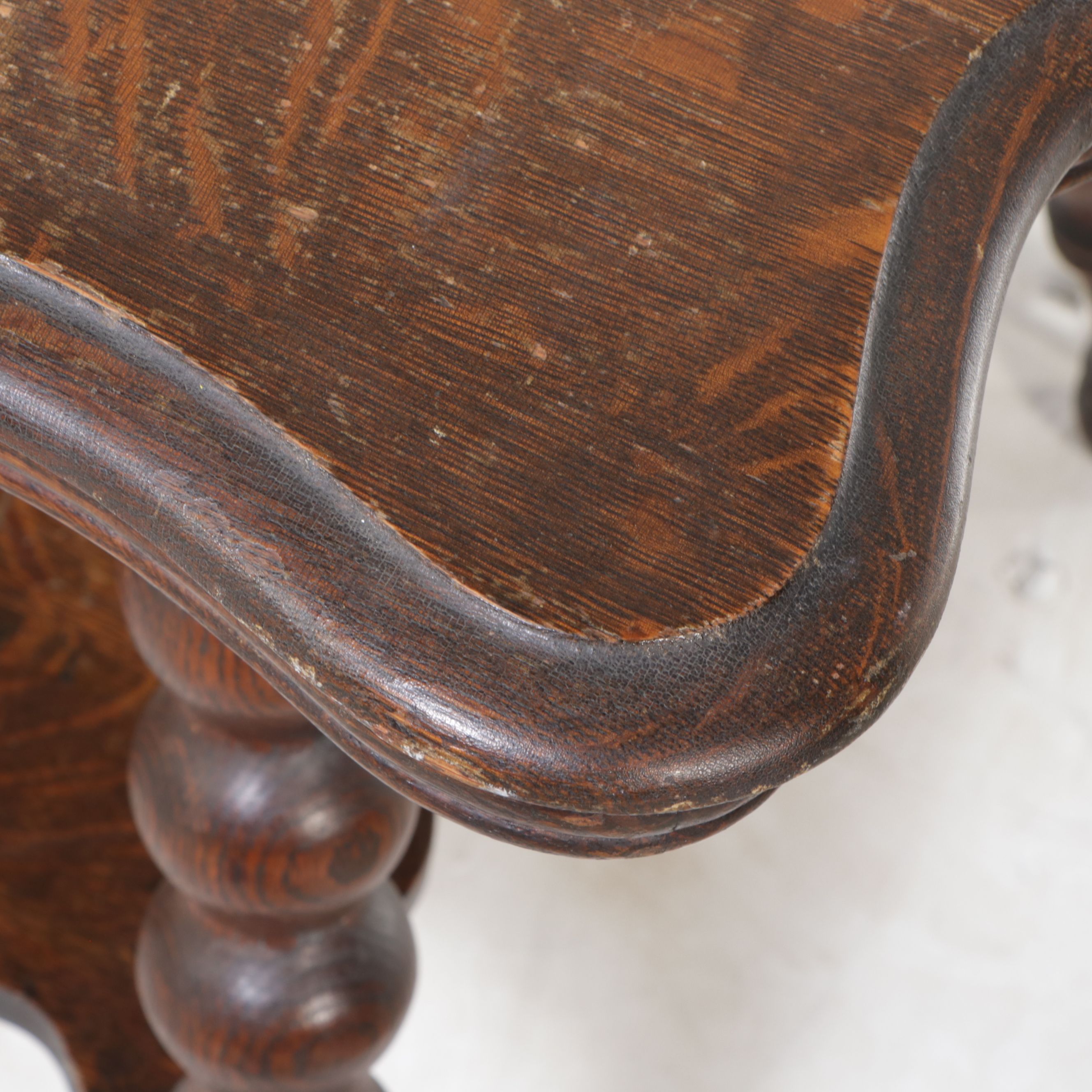 Victorian Tiger Oak Center Table