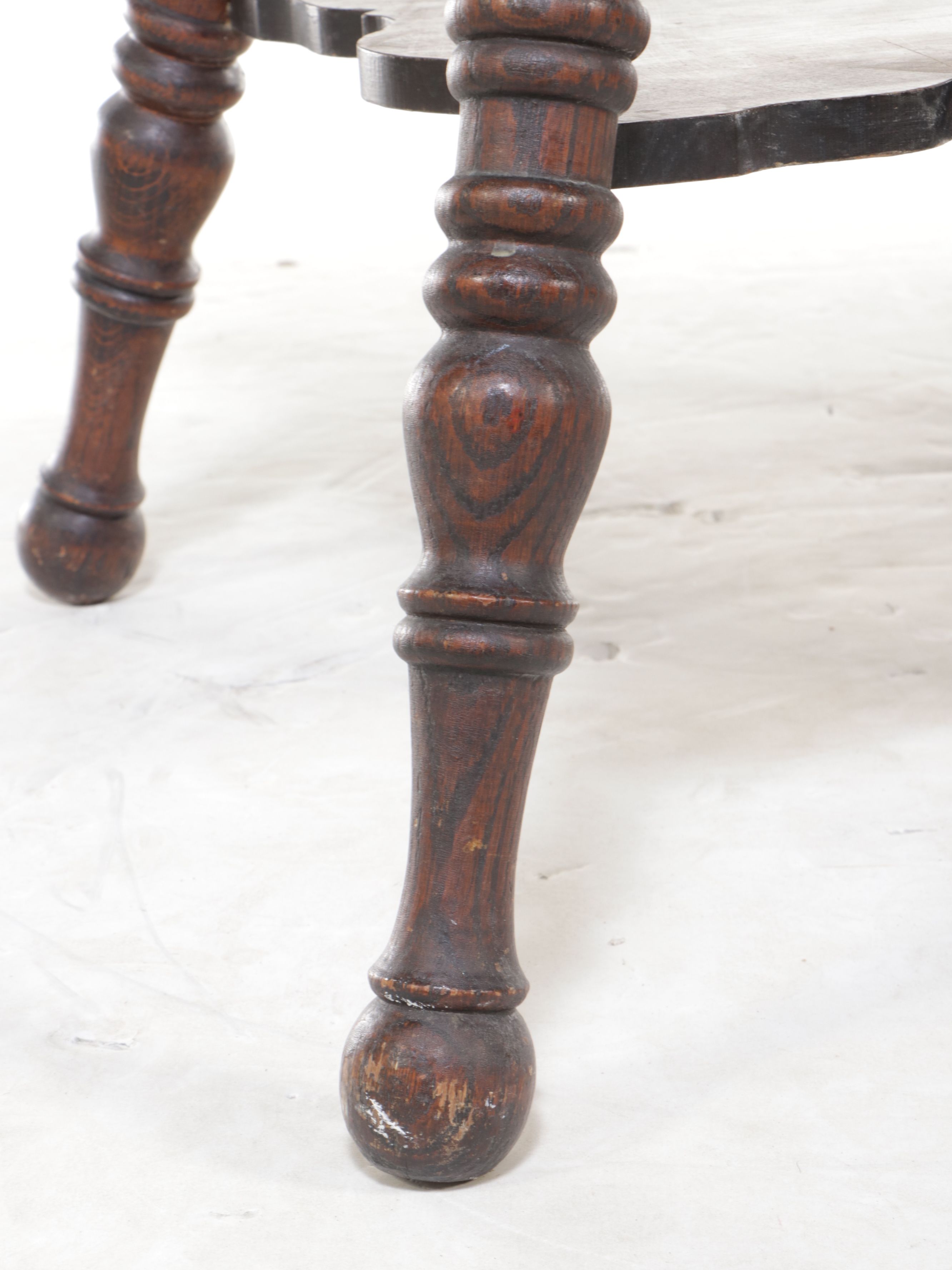Victorian Tiger Oak Center Table