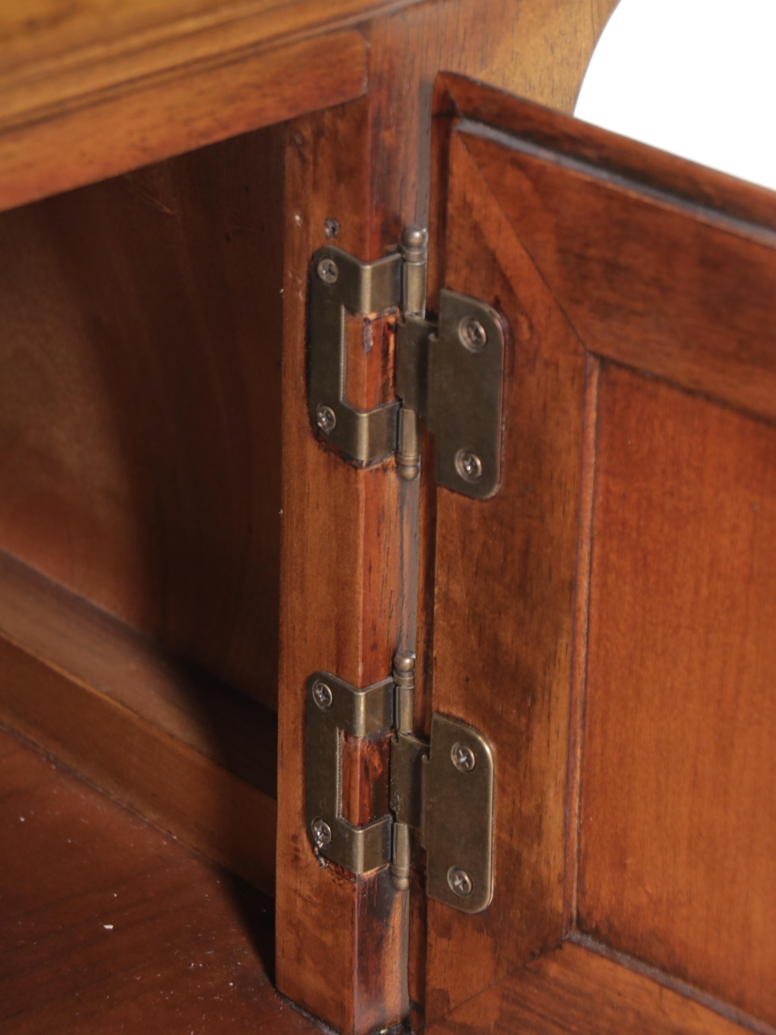 Bernhardt Furniture French Provincial Style Coffee Table with Storage